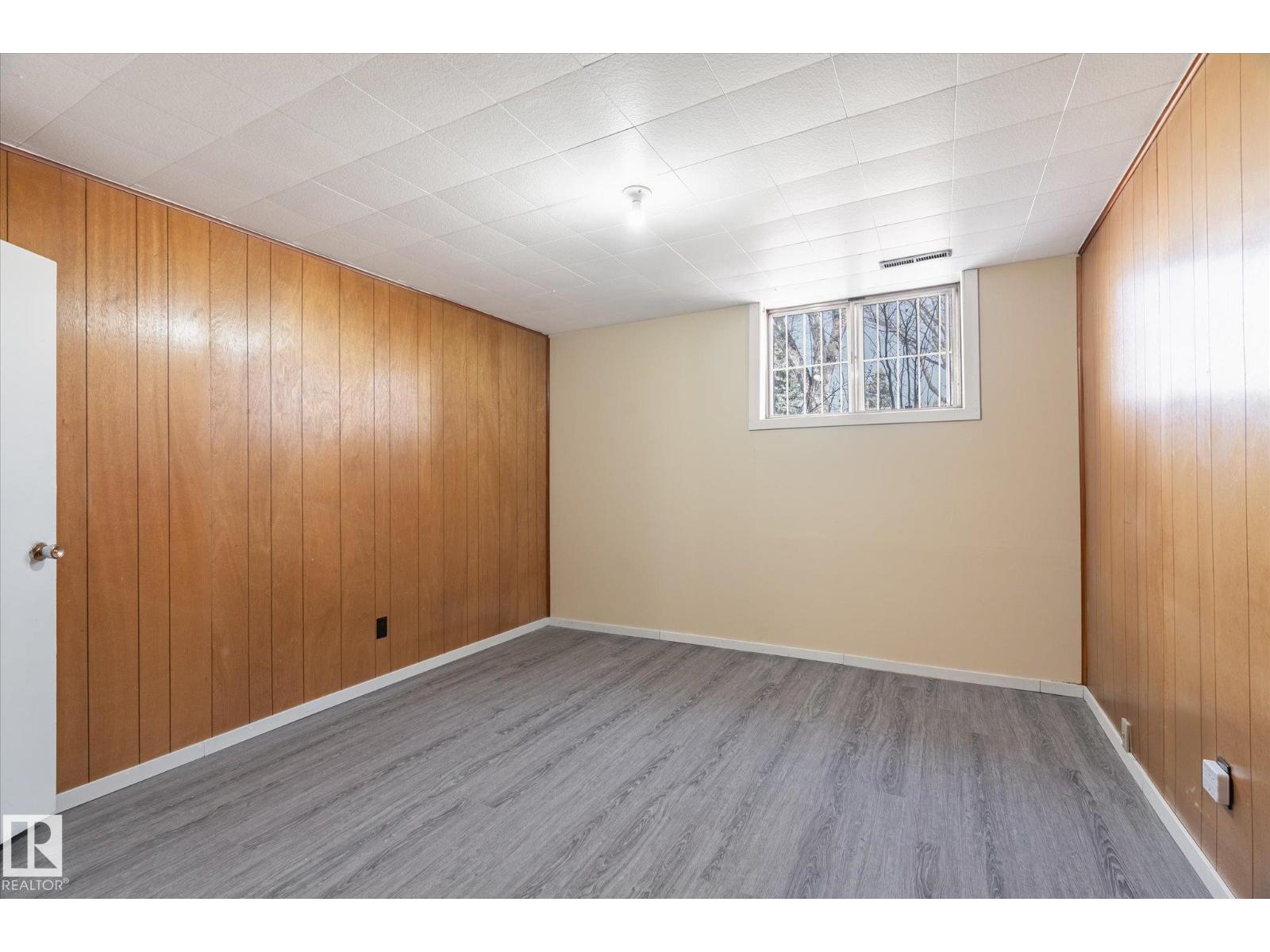 10531 128 AV NW, Edmonton