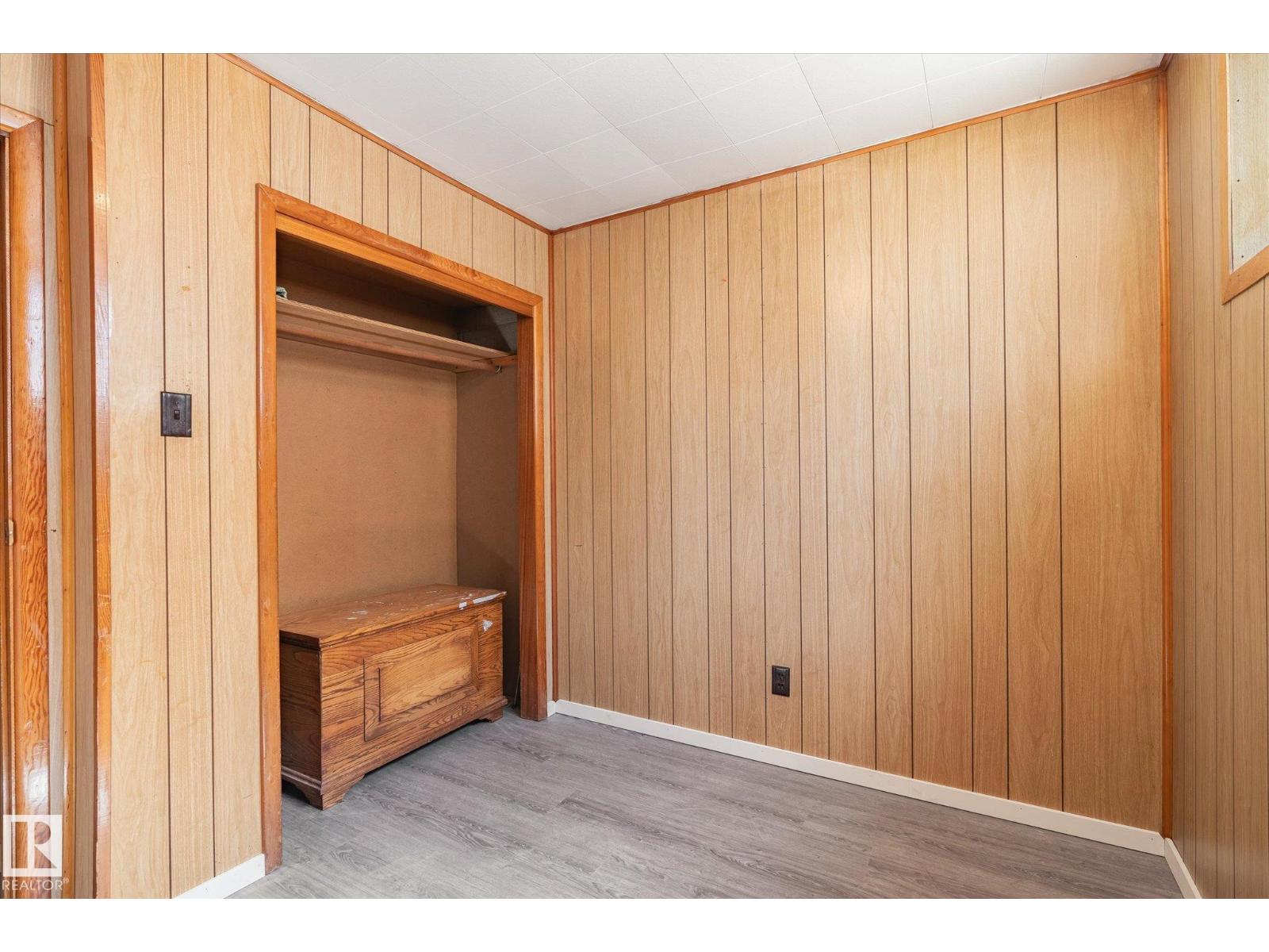 10531 128 AV NW, Edmonton