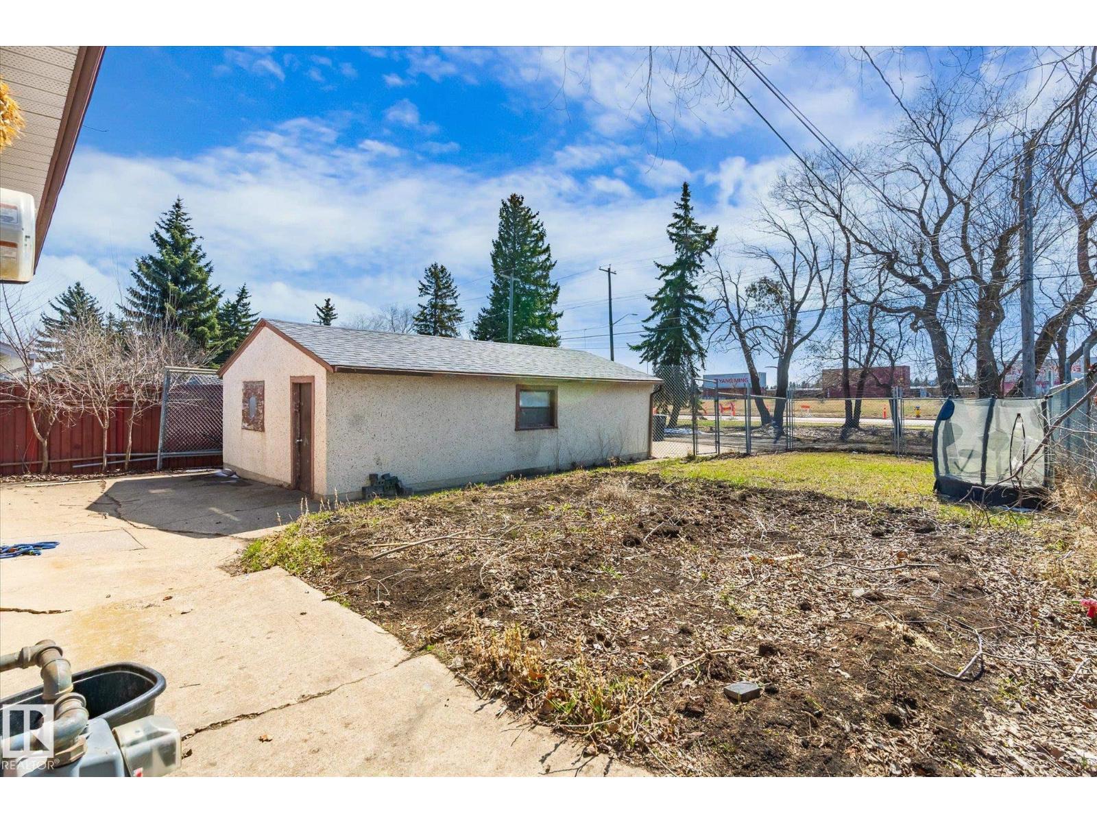 10531 128 AV NW, Edmonton