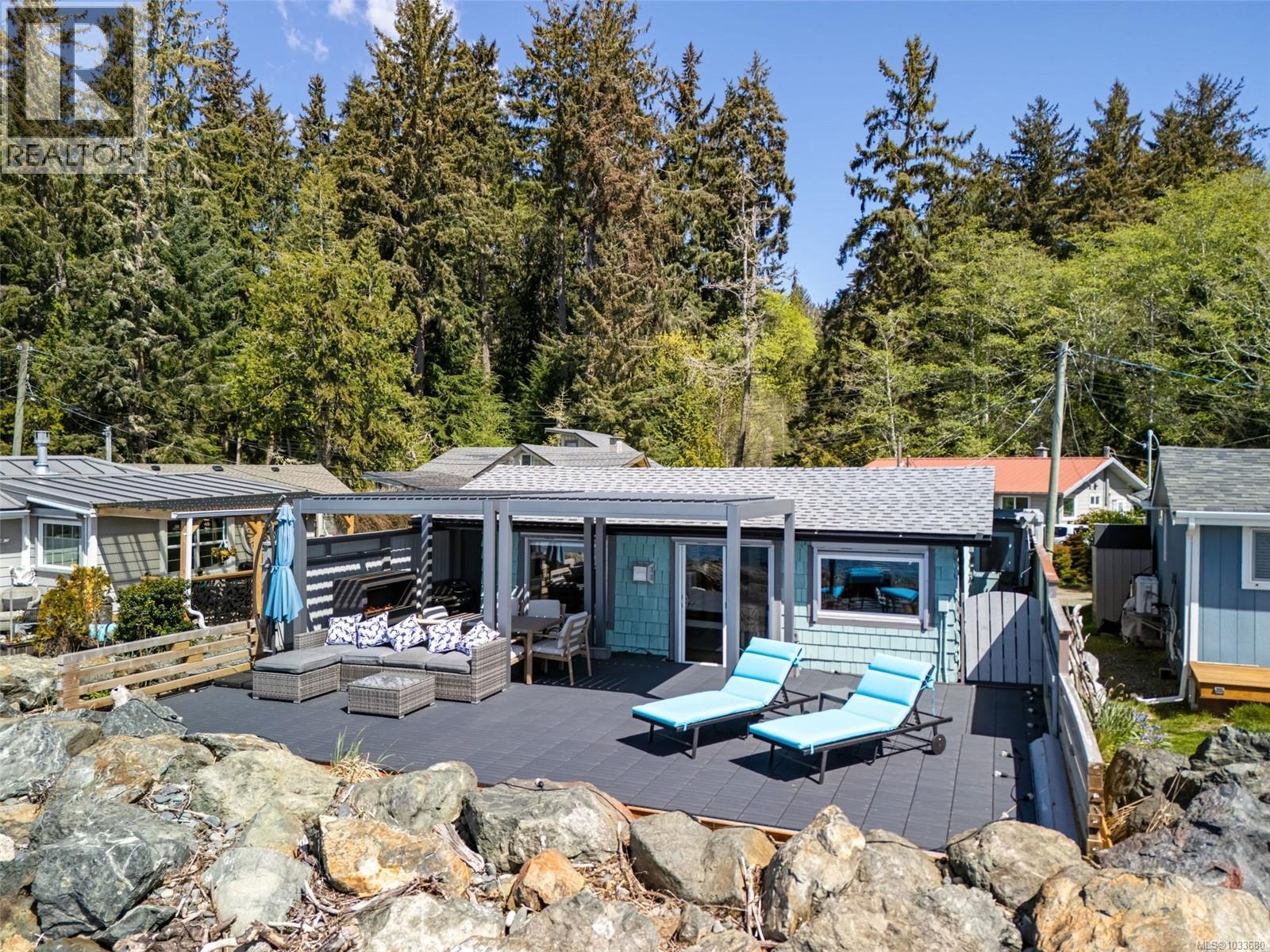 12 8895 West Coast Rd, Sooke