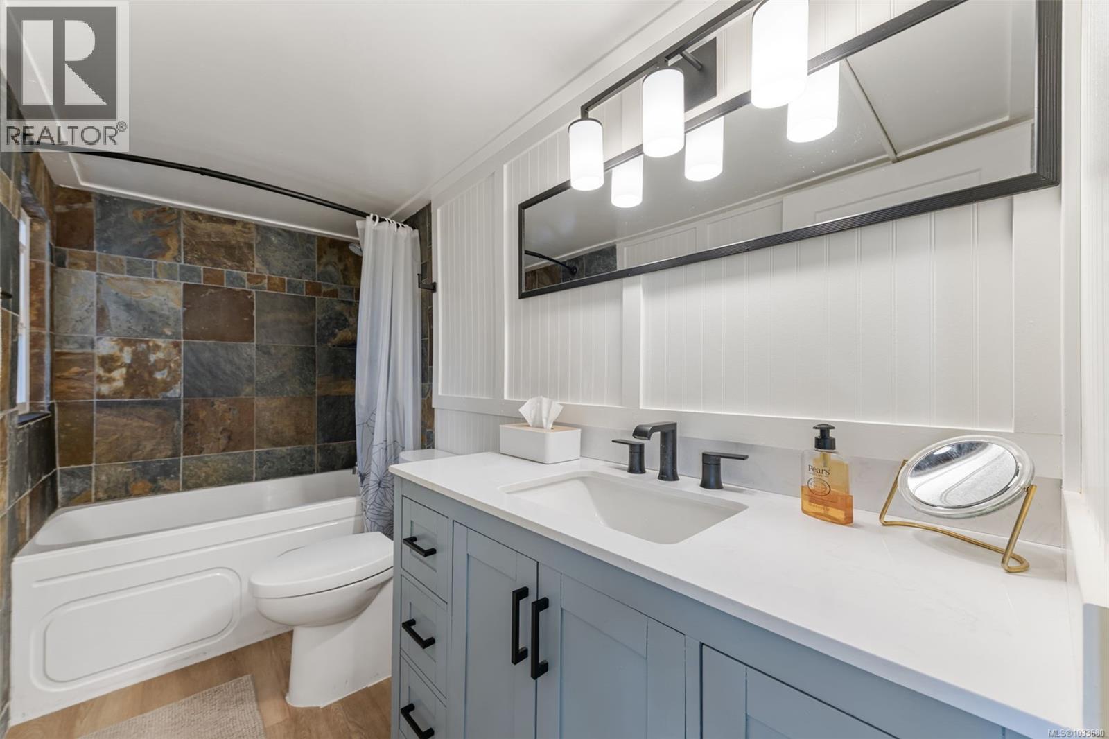 12 8895 West Coast Rd, Sooke