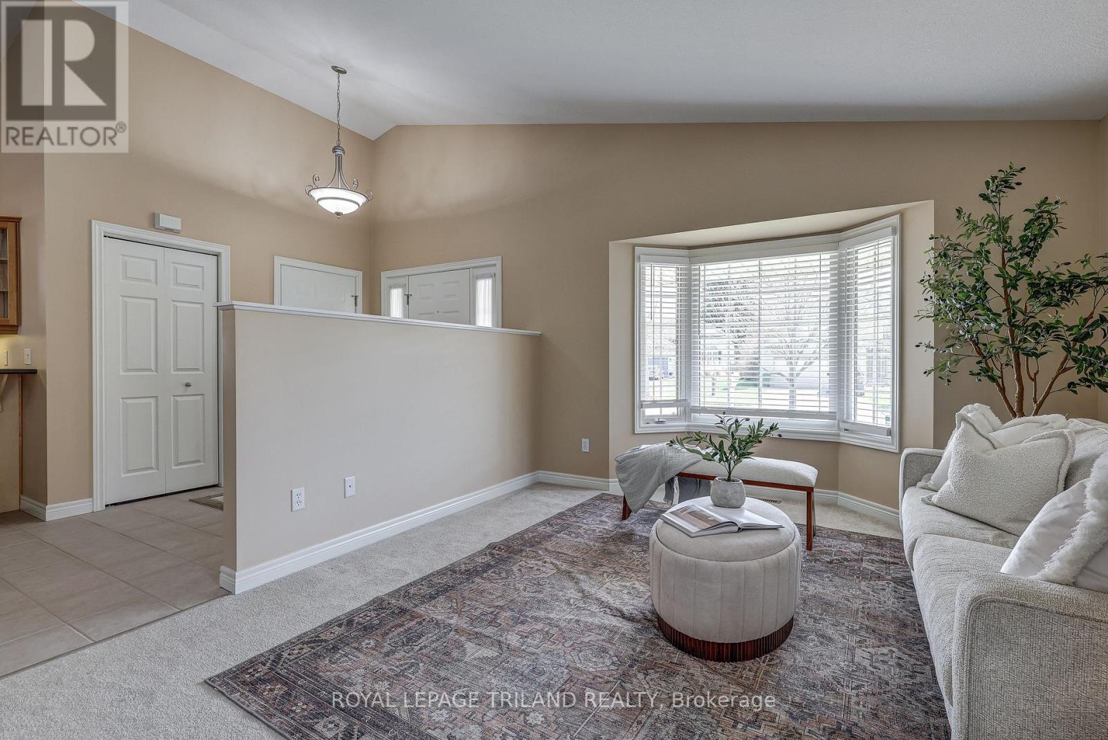 19 ORIOLE LANE - 12
