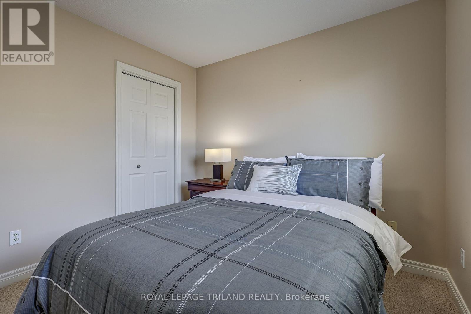 19 ORIOLE LANE - 33