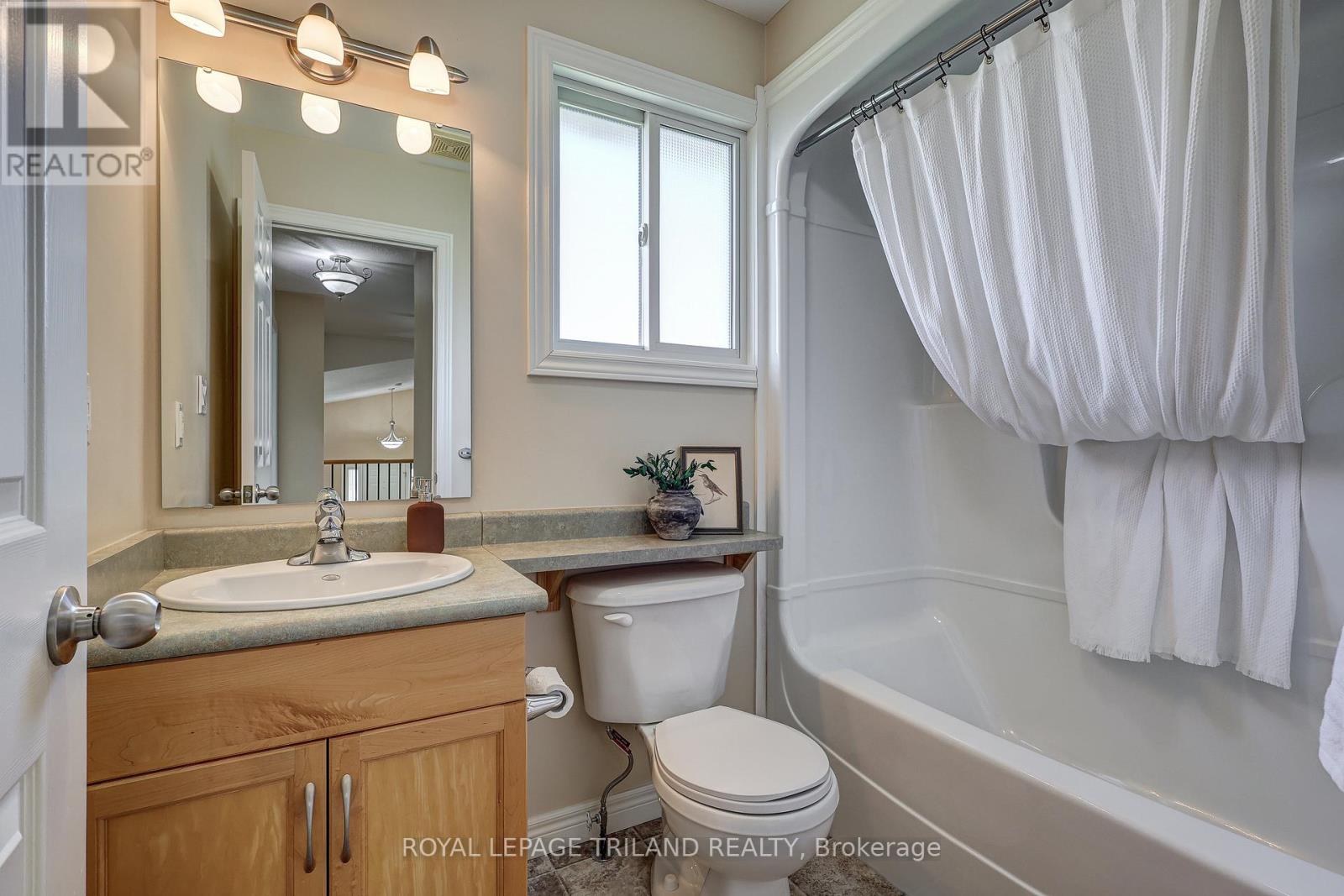 19 ORIOLE LANE - 34