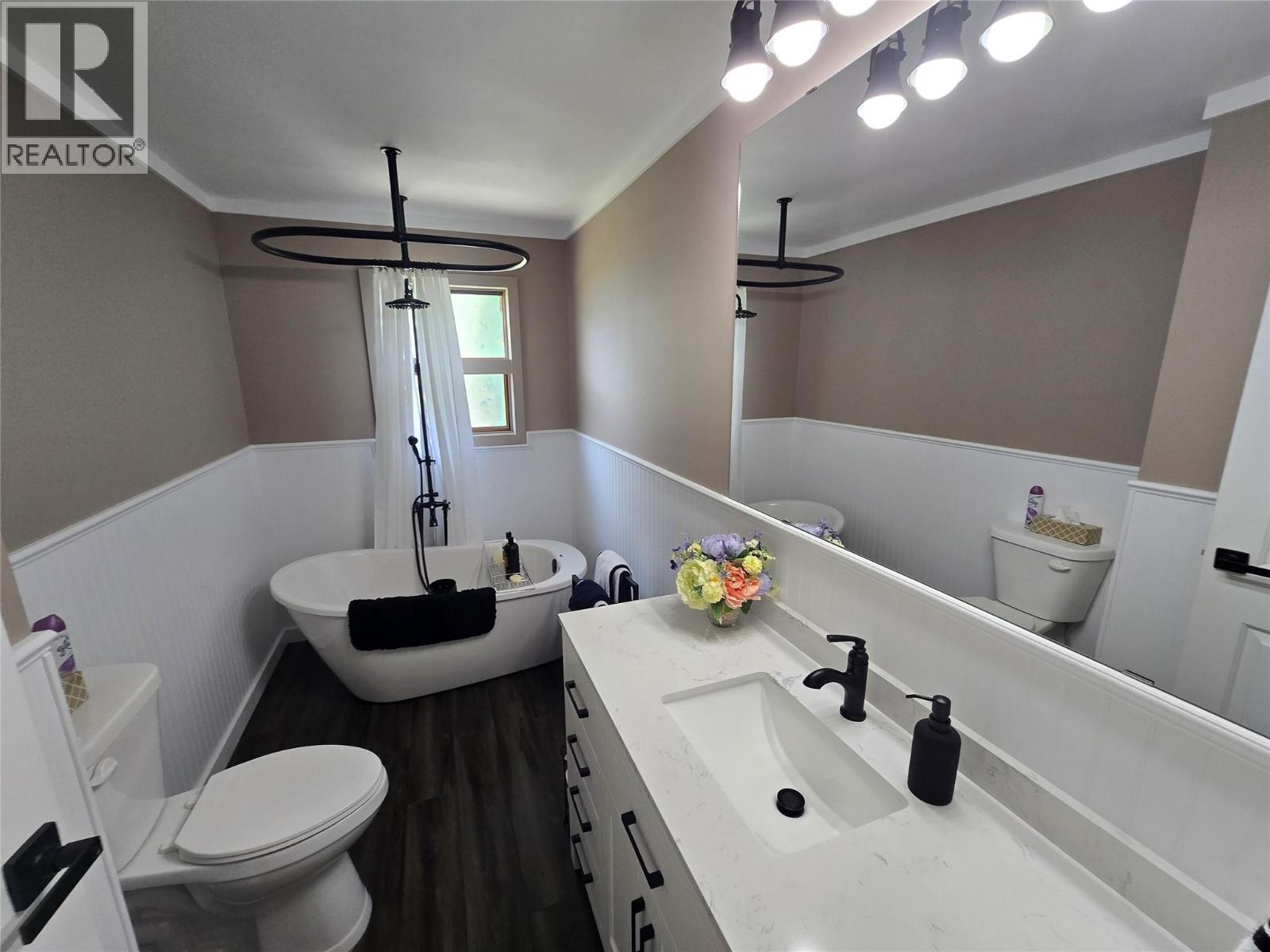 1032 CAROLINE Road - 20