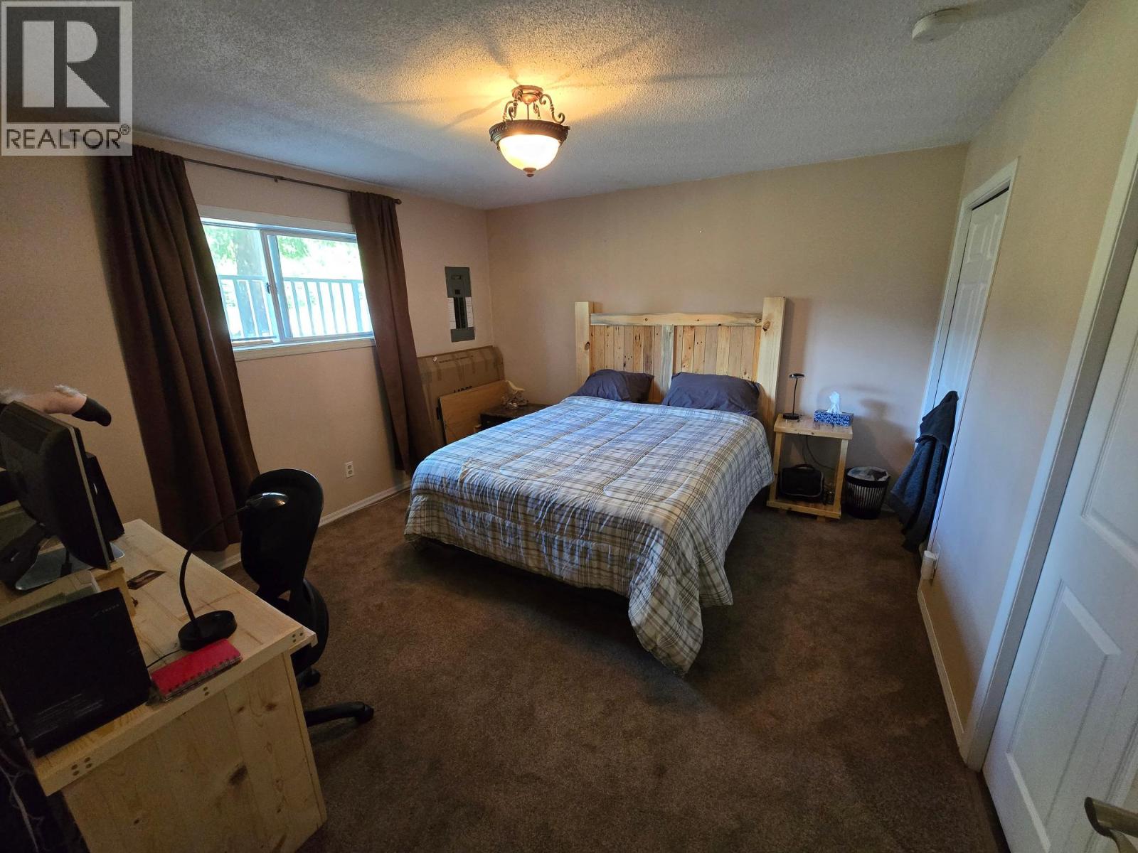 1032 CAROLINE Road - 18