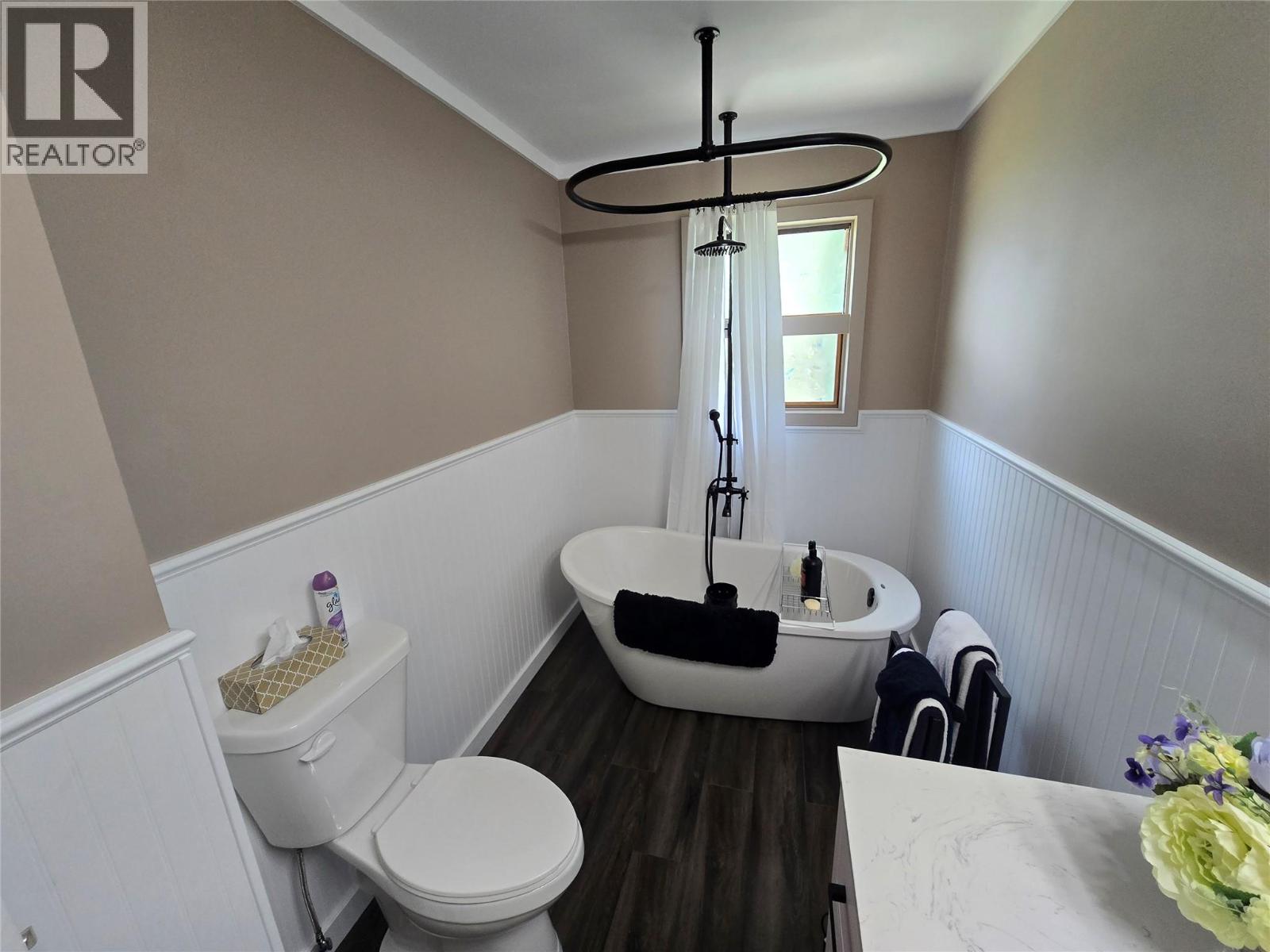 1032 CAROLINE Road - 21