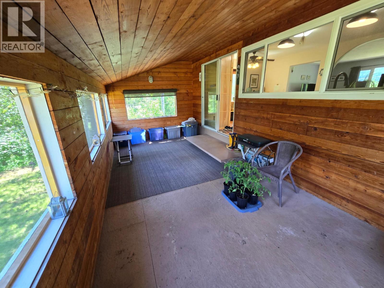 1032 CAROLINE Road - 28