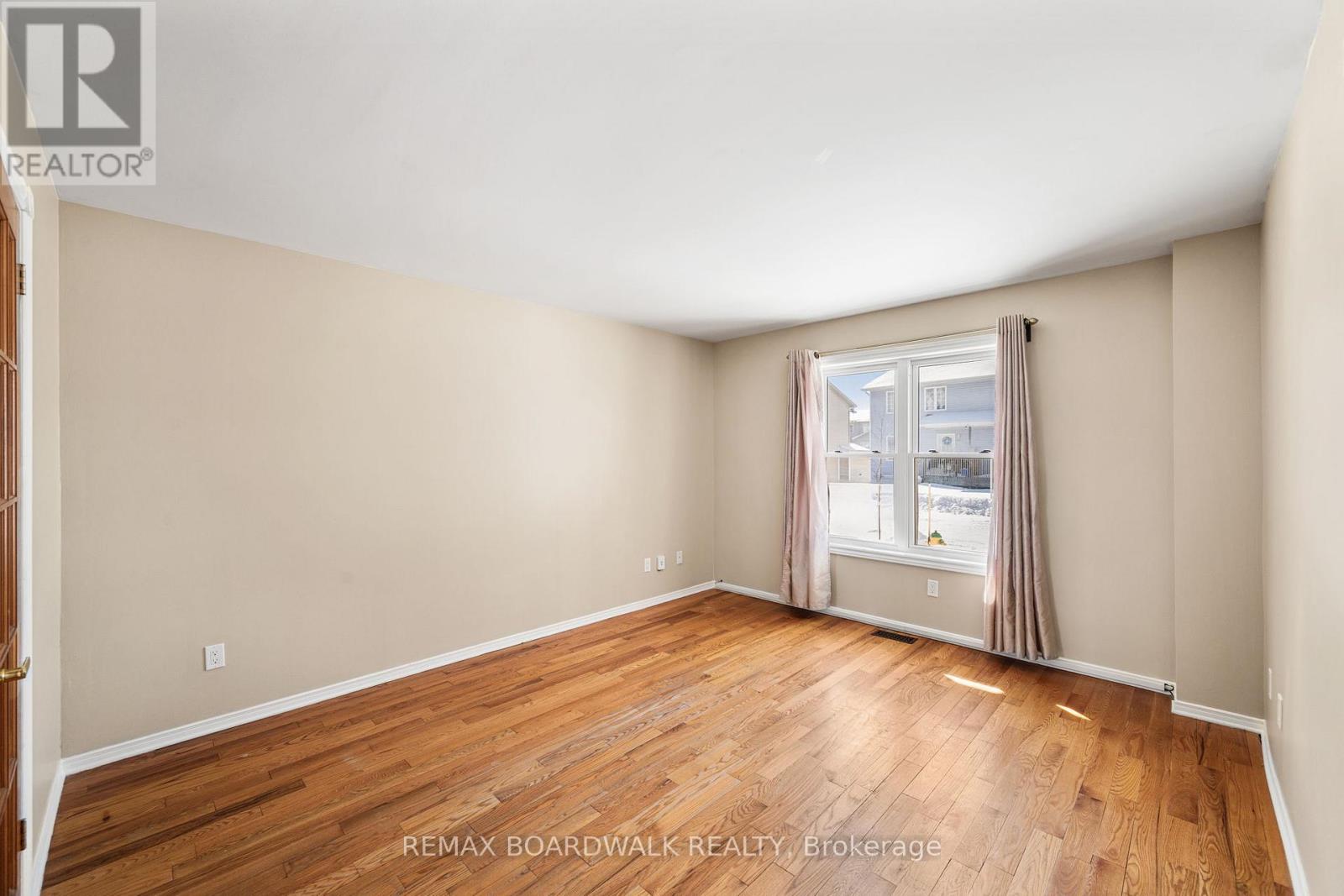 45 JOHNSTON STREET - 7
