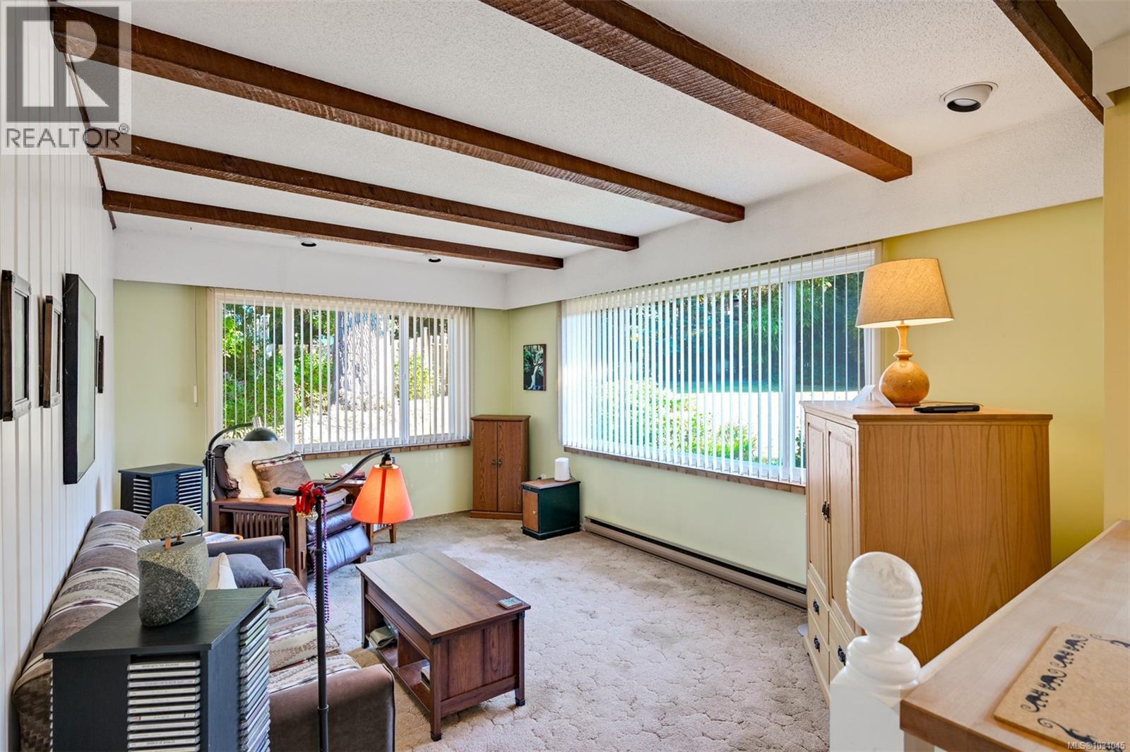 5847 Sycamore St, Duncan