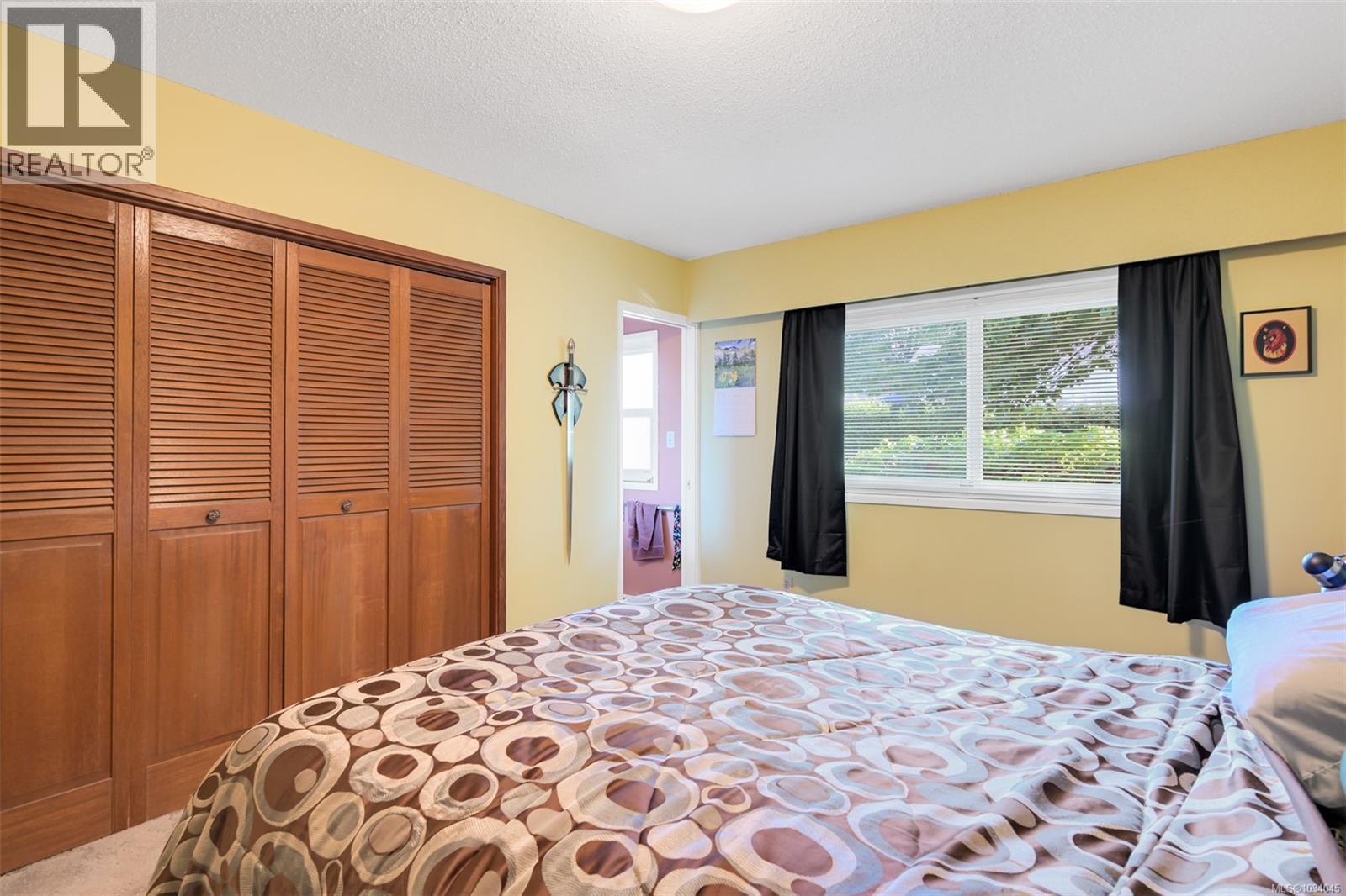 5847 Sycamore St, Duncan