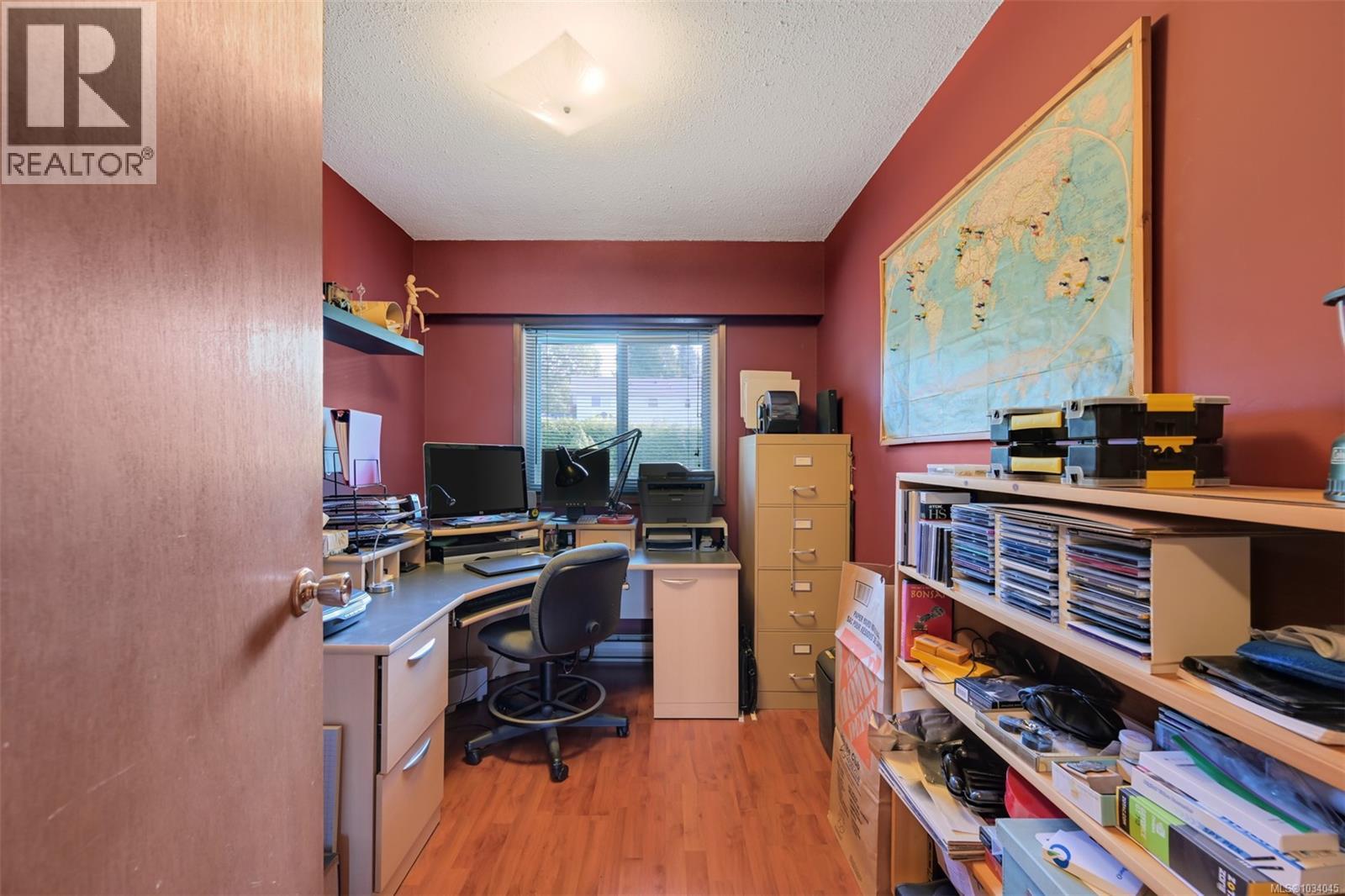 5847 Sycamore St, Duncan