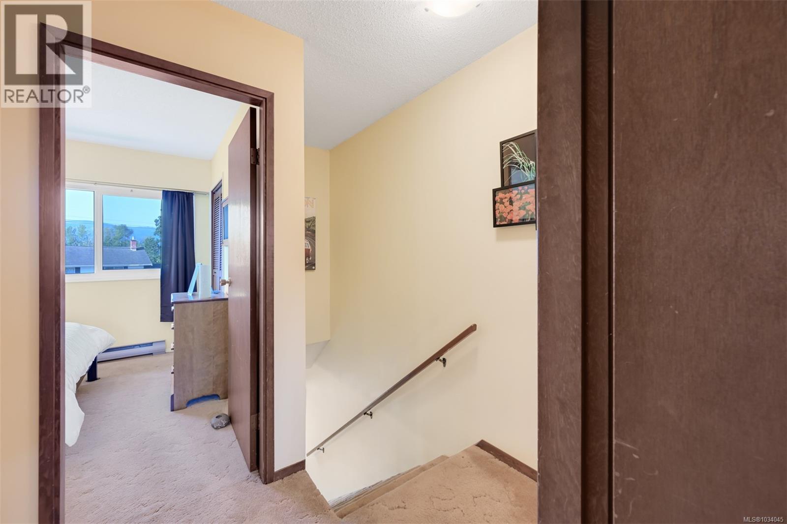 5847 Sycamore St, Duncan