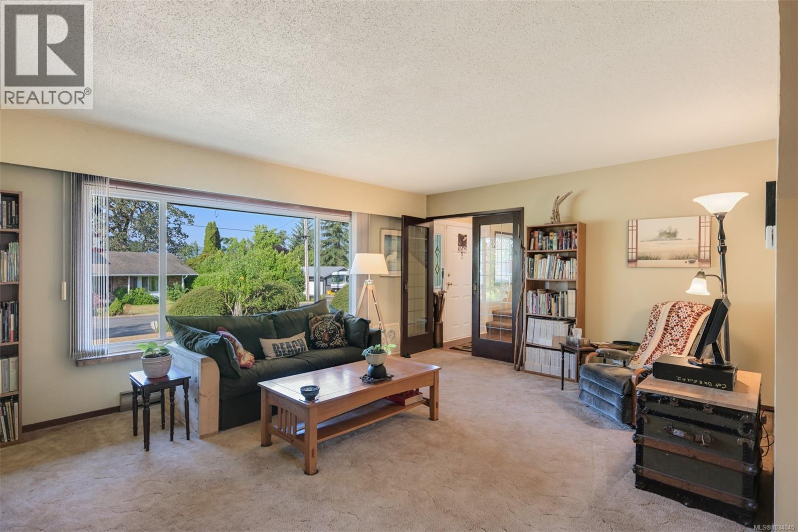 5847 Sycamore St, Duncan