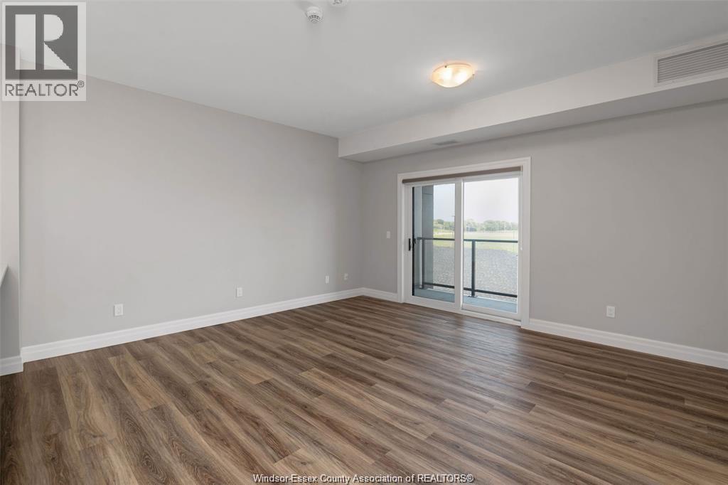 728 BROWNSTONE Unit# 301, Lakeshore, Ontario, N9K0C4 — Photo 12