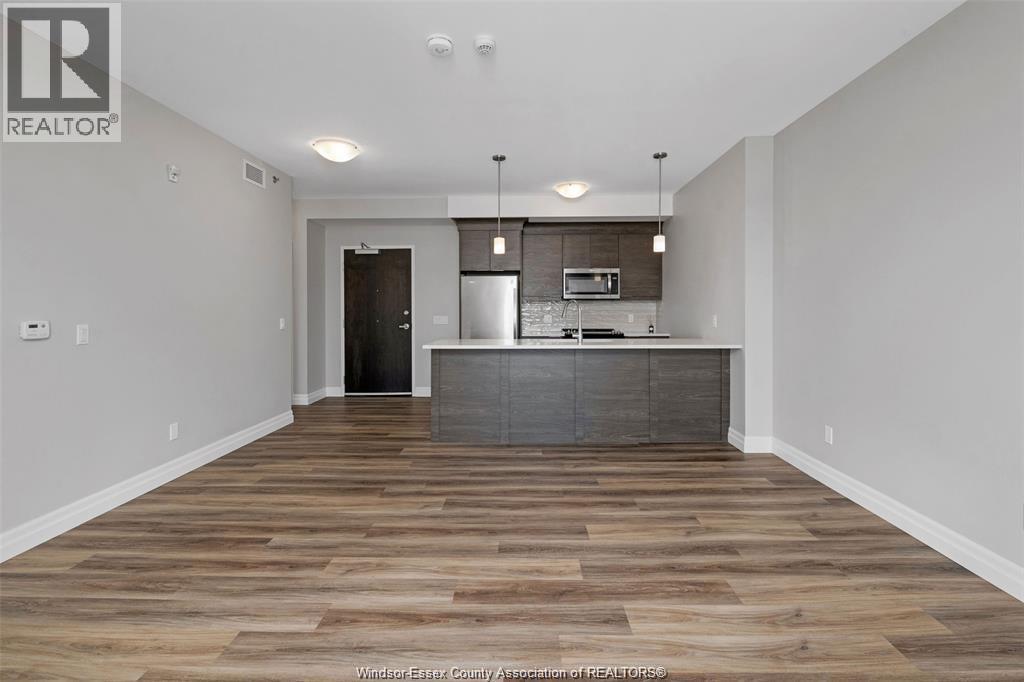 728 BROWNSTONE Unit# 301, Lakeshore, Ontario, N9K0C4 — Photo 13