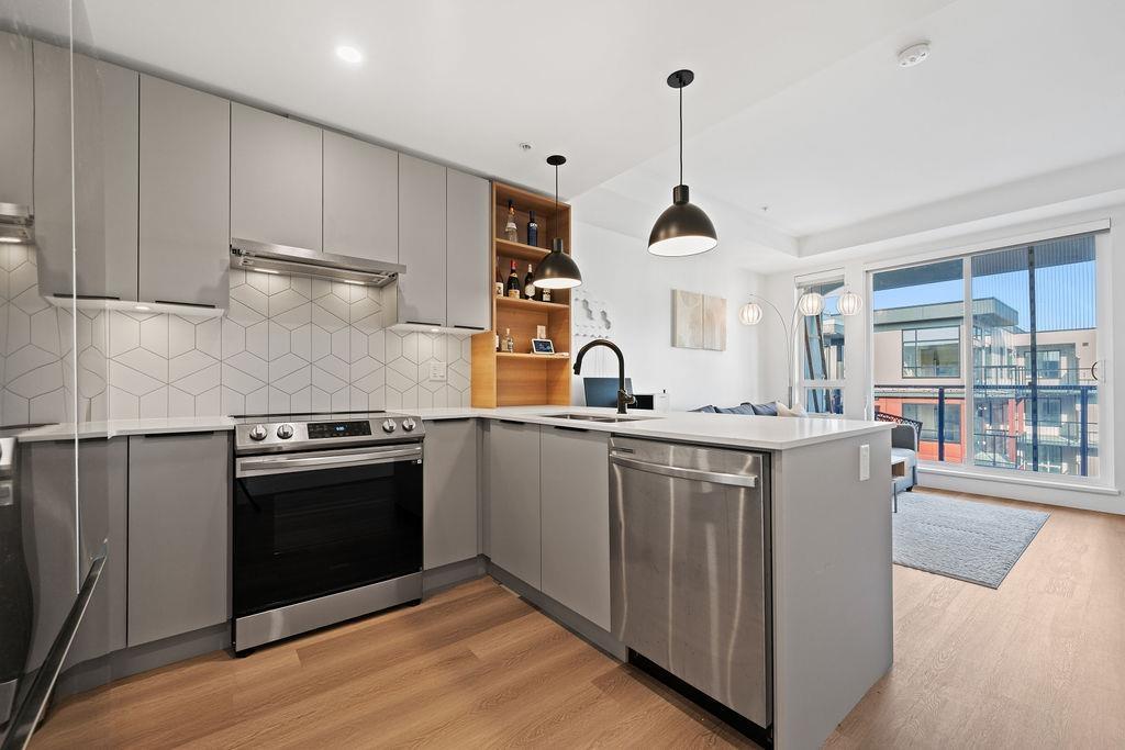 615 10778 138 STREET, Surrey