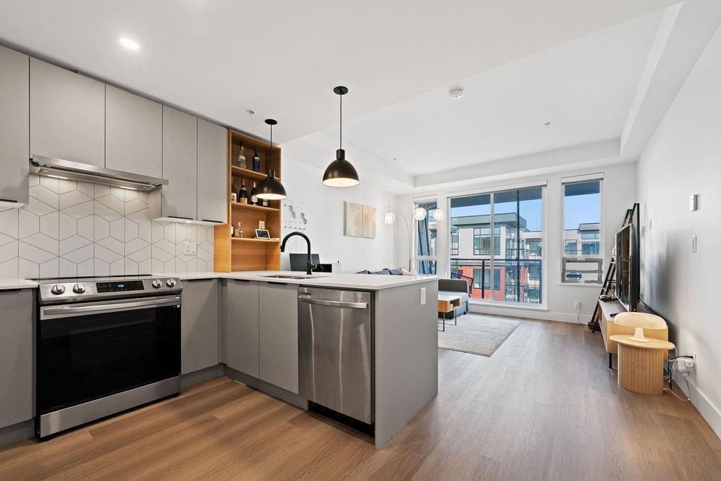 615 10778 138 STREET, Surrey