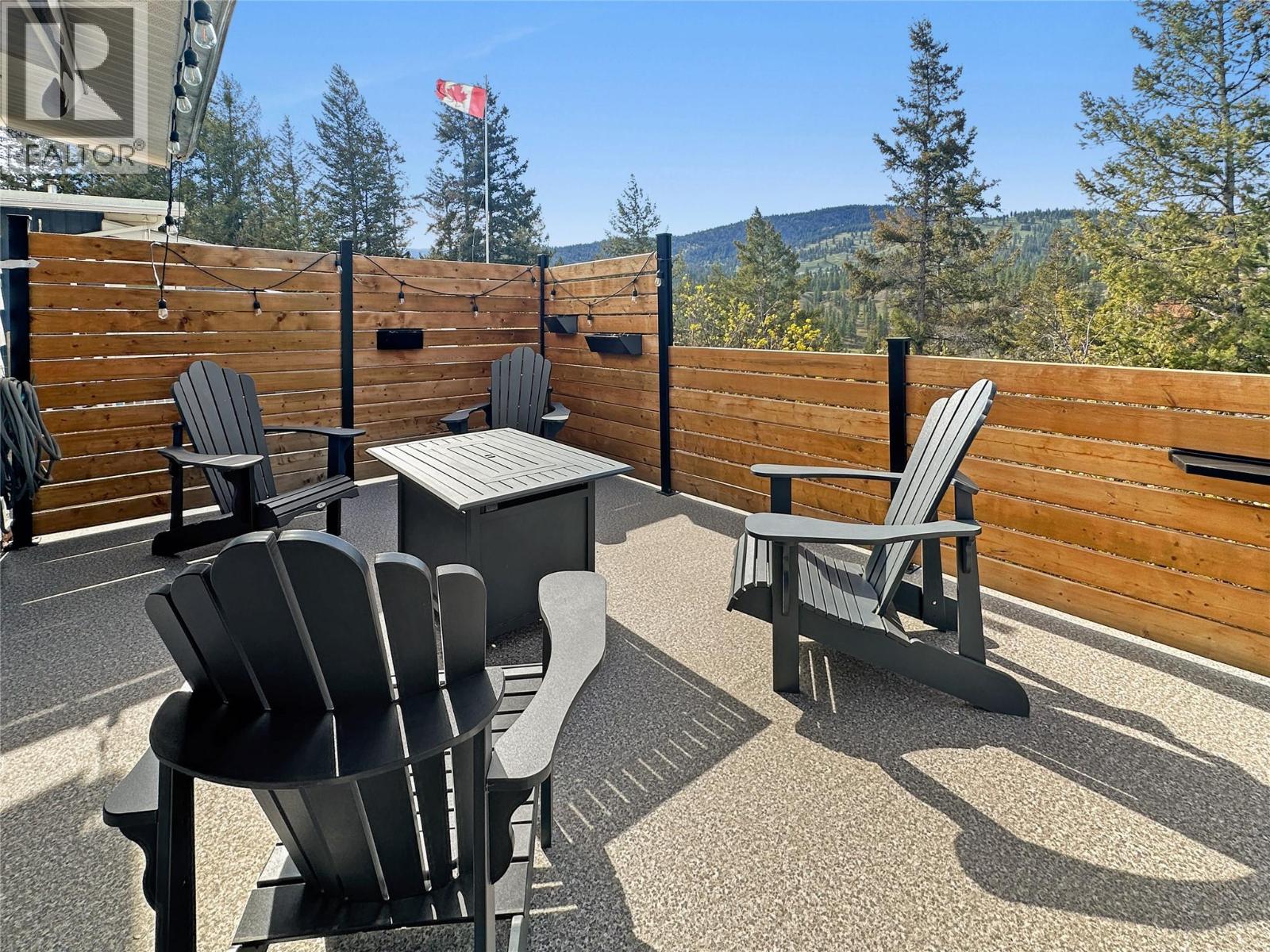 305 PANORAMA Crescent - 19