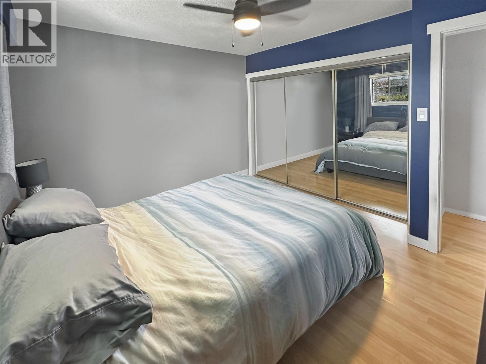 305 PANORAMA Crescent - 14