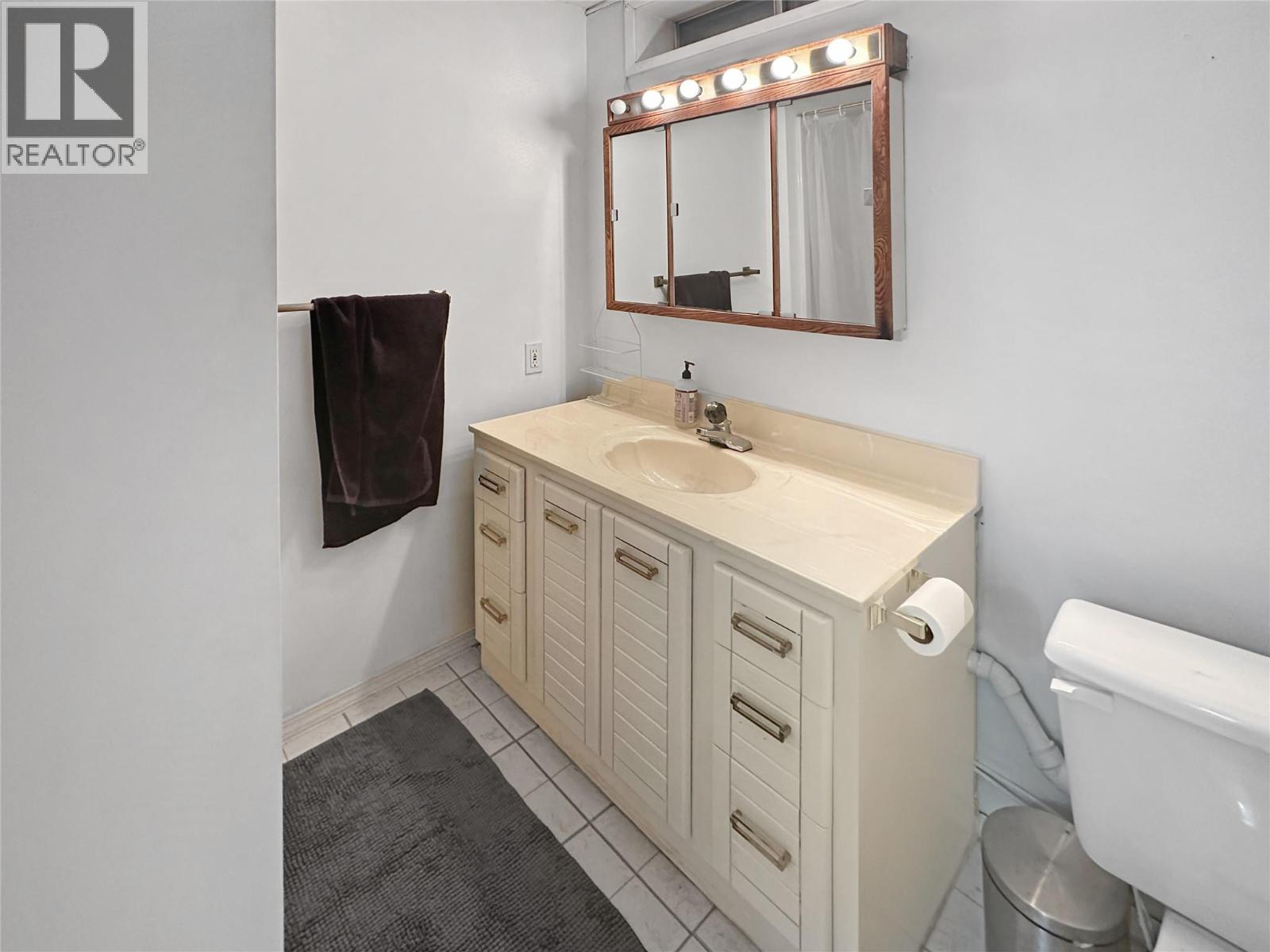  305 PANORAMA Crescent, Princeton