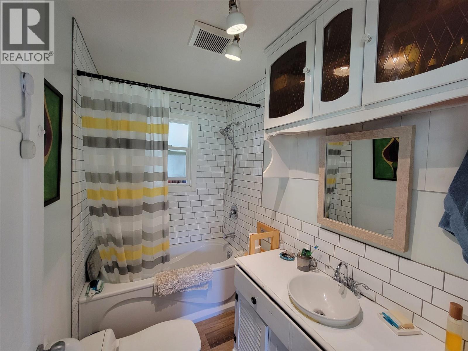  2626 Highway 3 Other, Keremeos