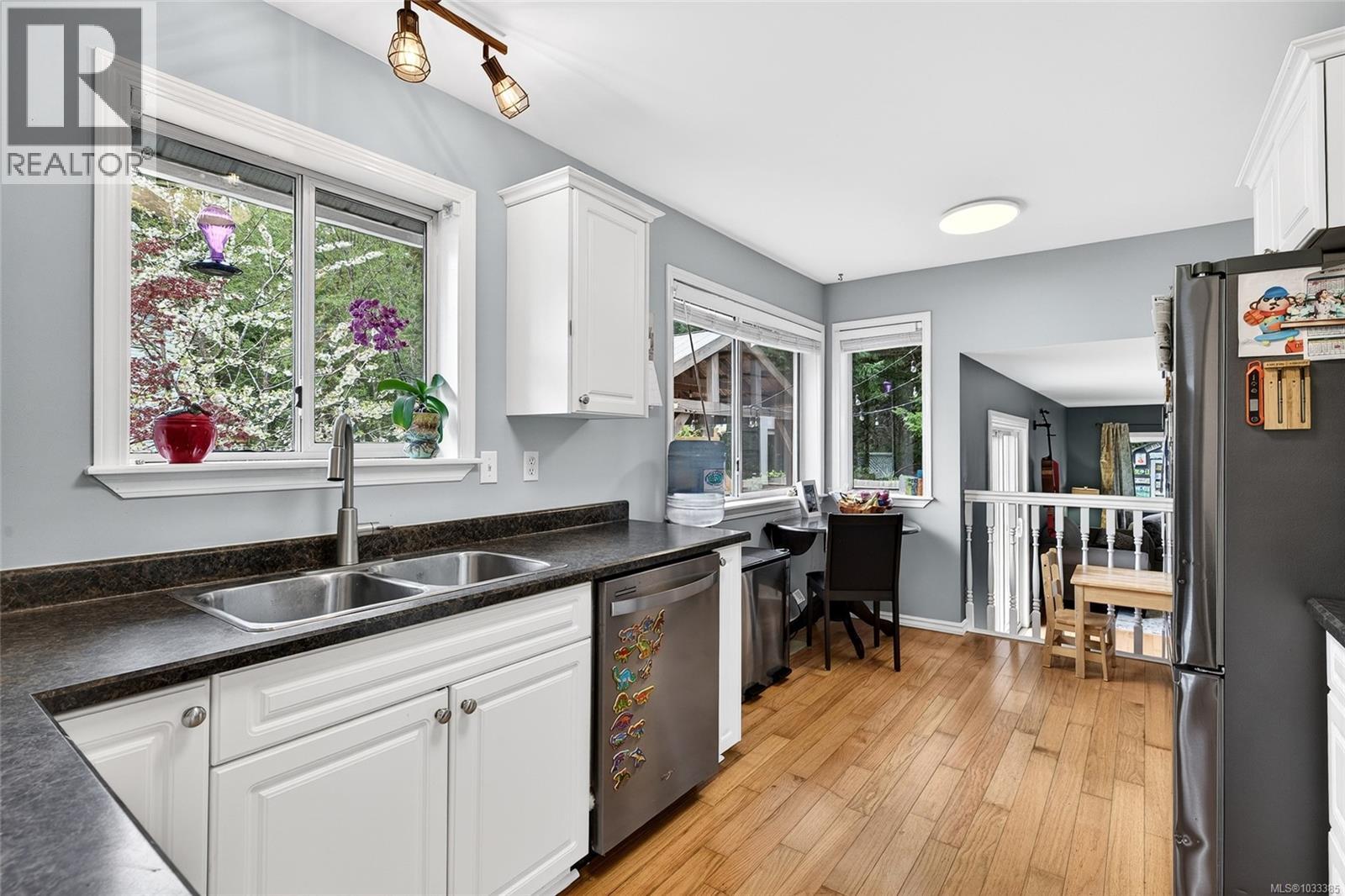 2249 McIntosh Rd, Shawnigan Lake