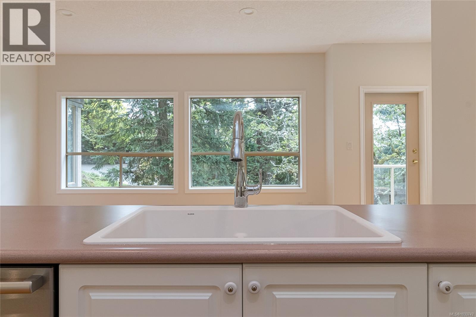 47 4300 Stoneywood Lane, Saanich