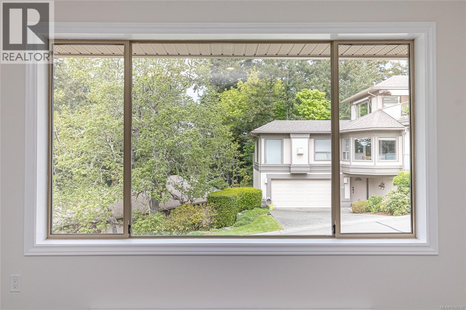 47 4300 Stoneywood Lane, Saanich