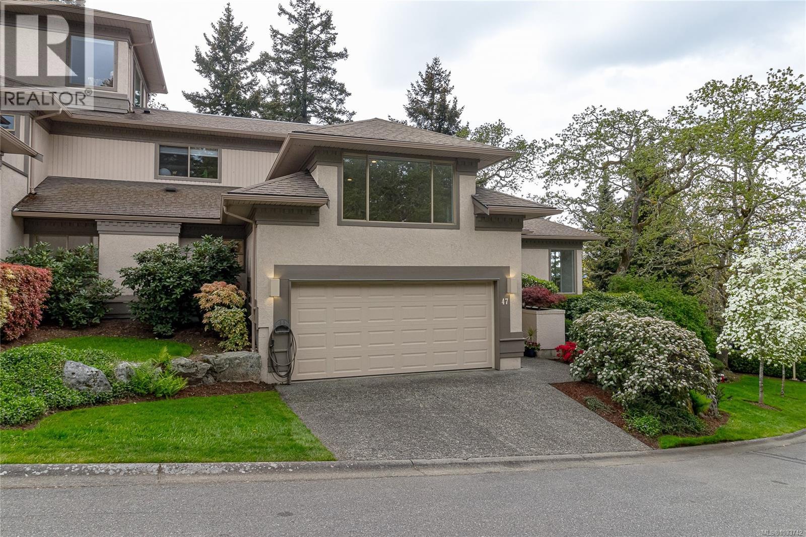 47 4300 Stoneywood Lane, Saanich