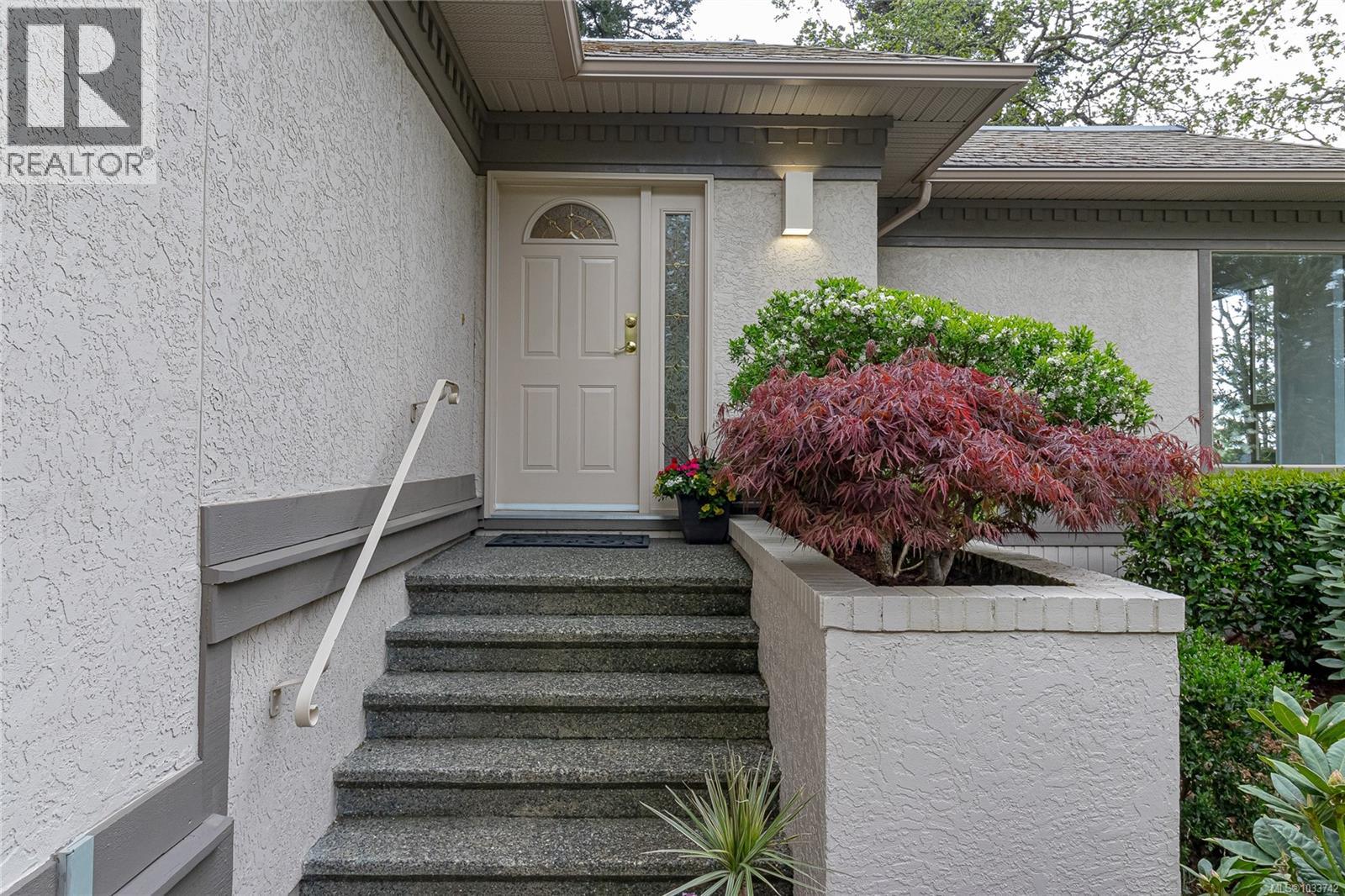 47 4300 Stoneywood Lane, Saanich