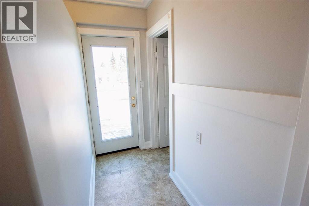 1629 Athabasca Street — photo 16