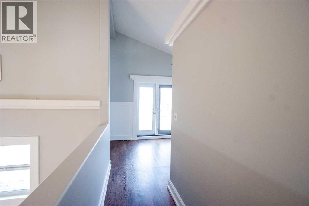 1629 Athabasca Street — photo 25