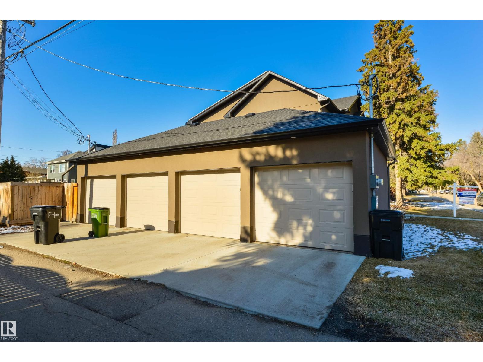 14419 104 AV NW, Edmonton