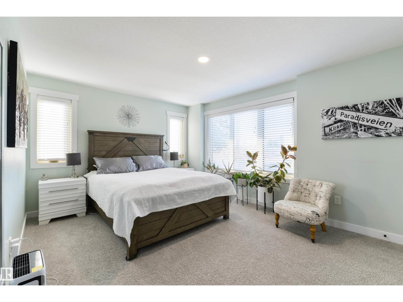 14419 104 AV NW, Edmonton