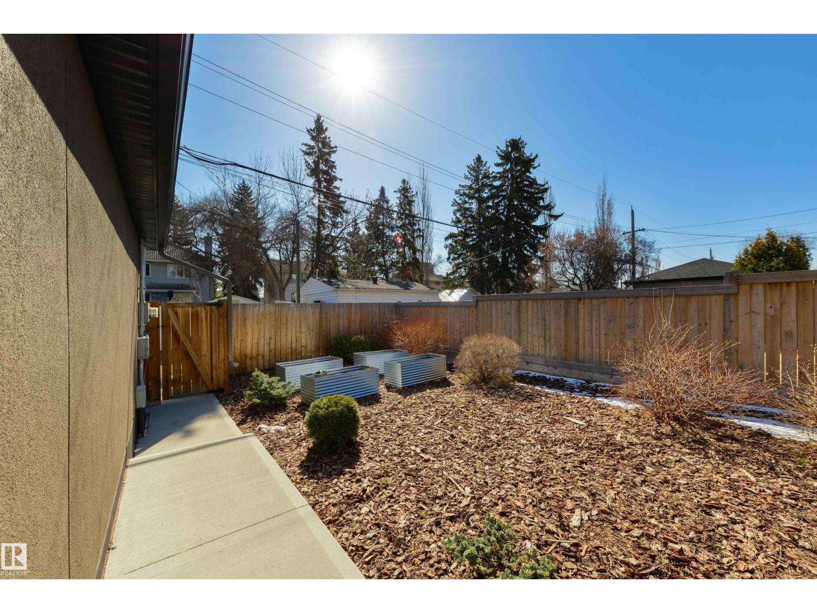14419 104 AV NW, Edmonton