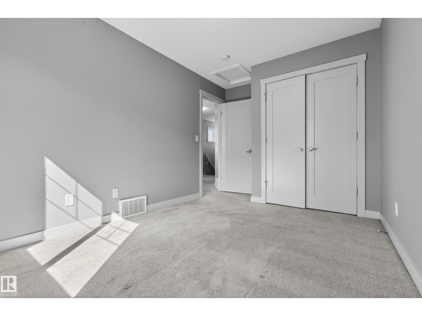 #33 4205 30 Street NW NW, Edmonton