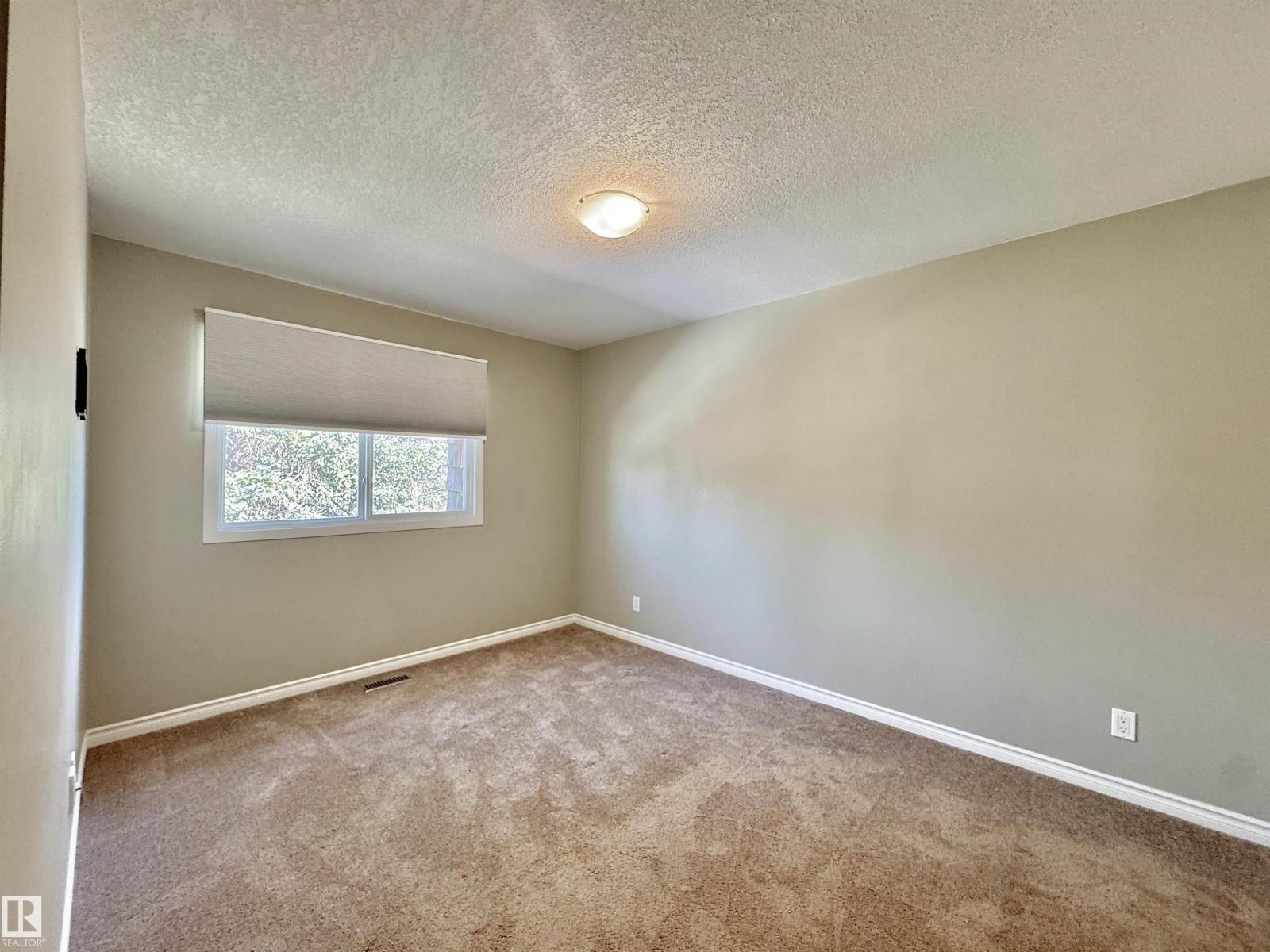 145 GREAT OA, Sherwood Park