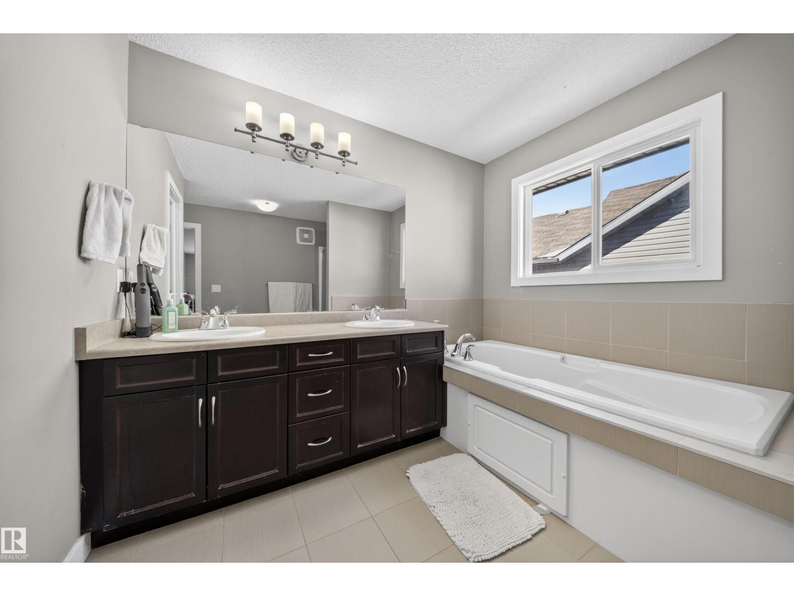 3639 15A ST NW, Edmonton