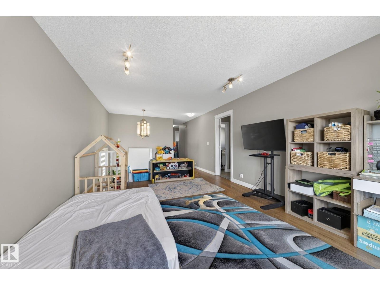 3639 15A ST NW, Edmonton