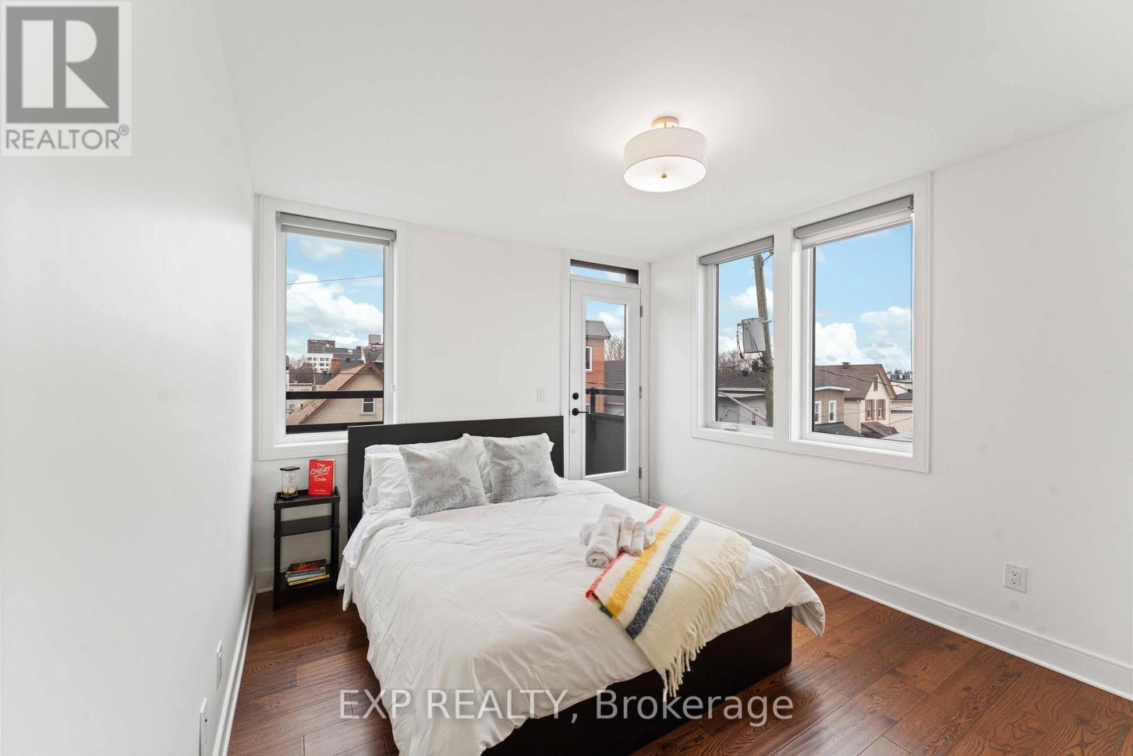 2 Bed, 2 Bath House for Rent in Ottawa – 9 ANDERSON STREET, Ottawa – MLS# X13060918 - Image 17