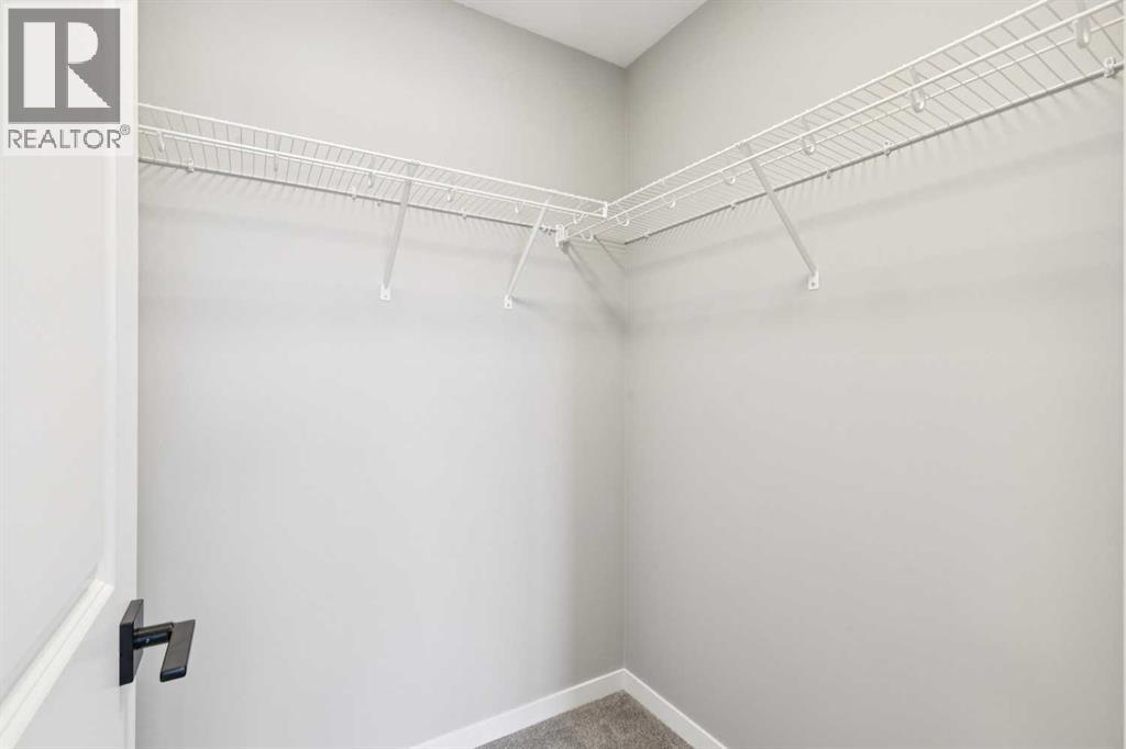 537 Hotchkiss Drive SE — photo 9