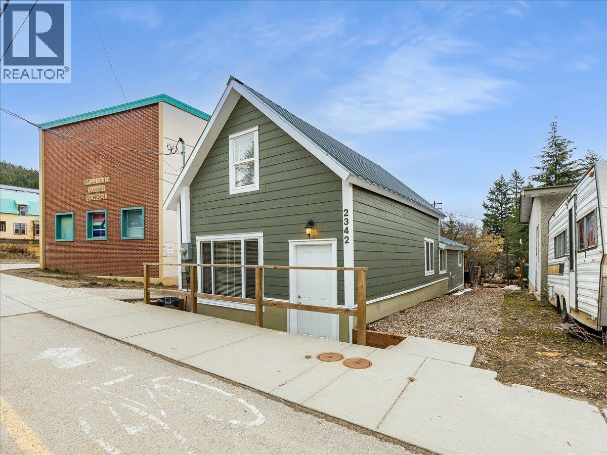2342 Washington Street - 1