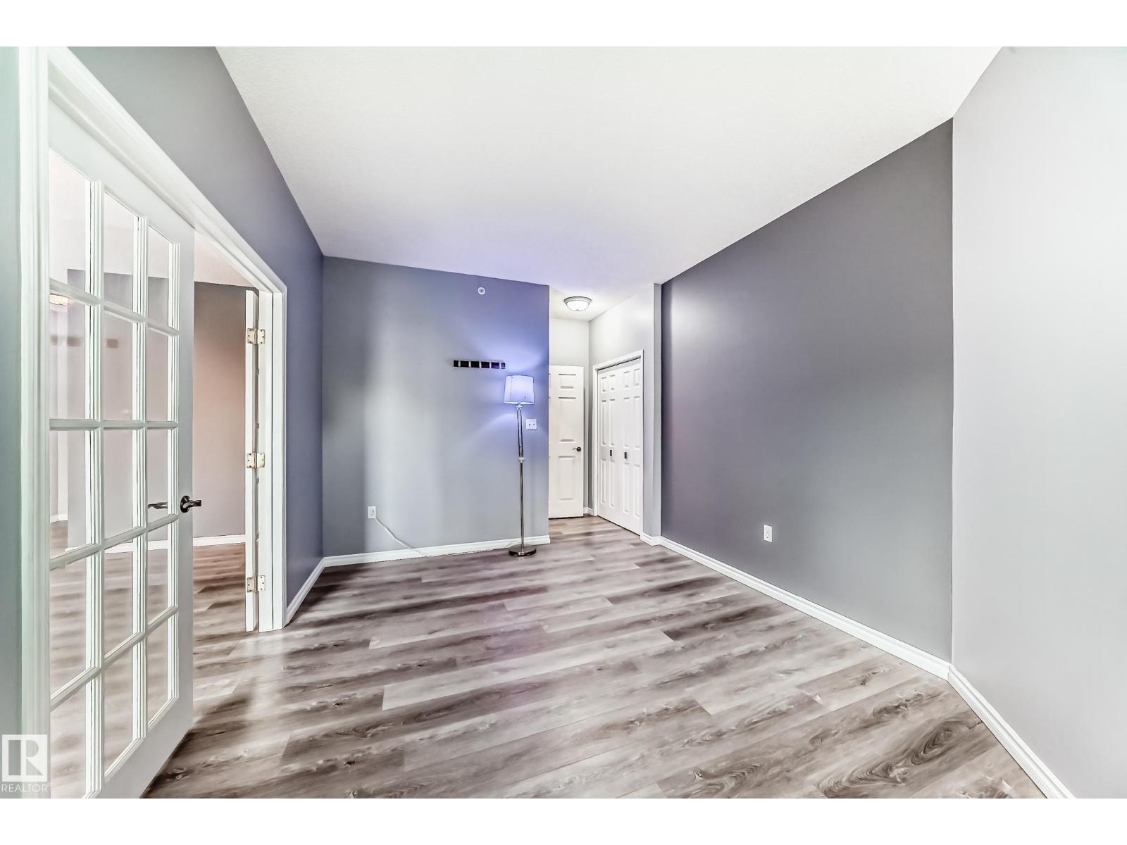 #507 11716 100 AV NW - 26