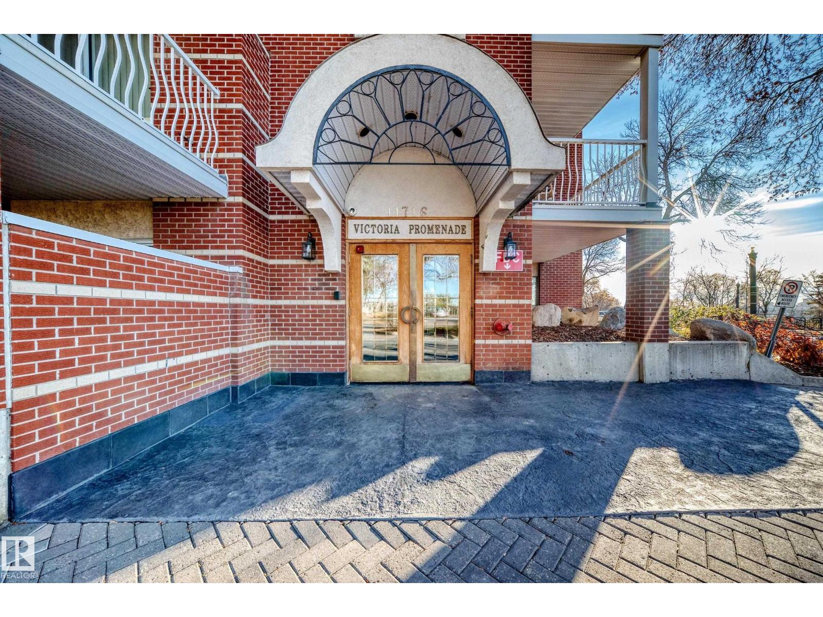 #507 11716 100 AV NW, Edmonton