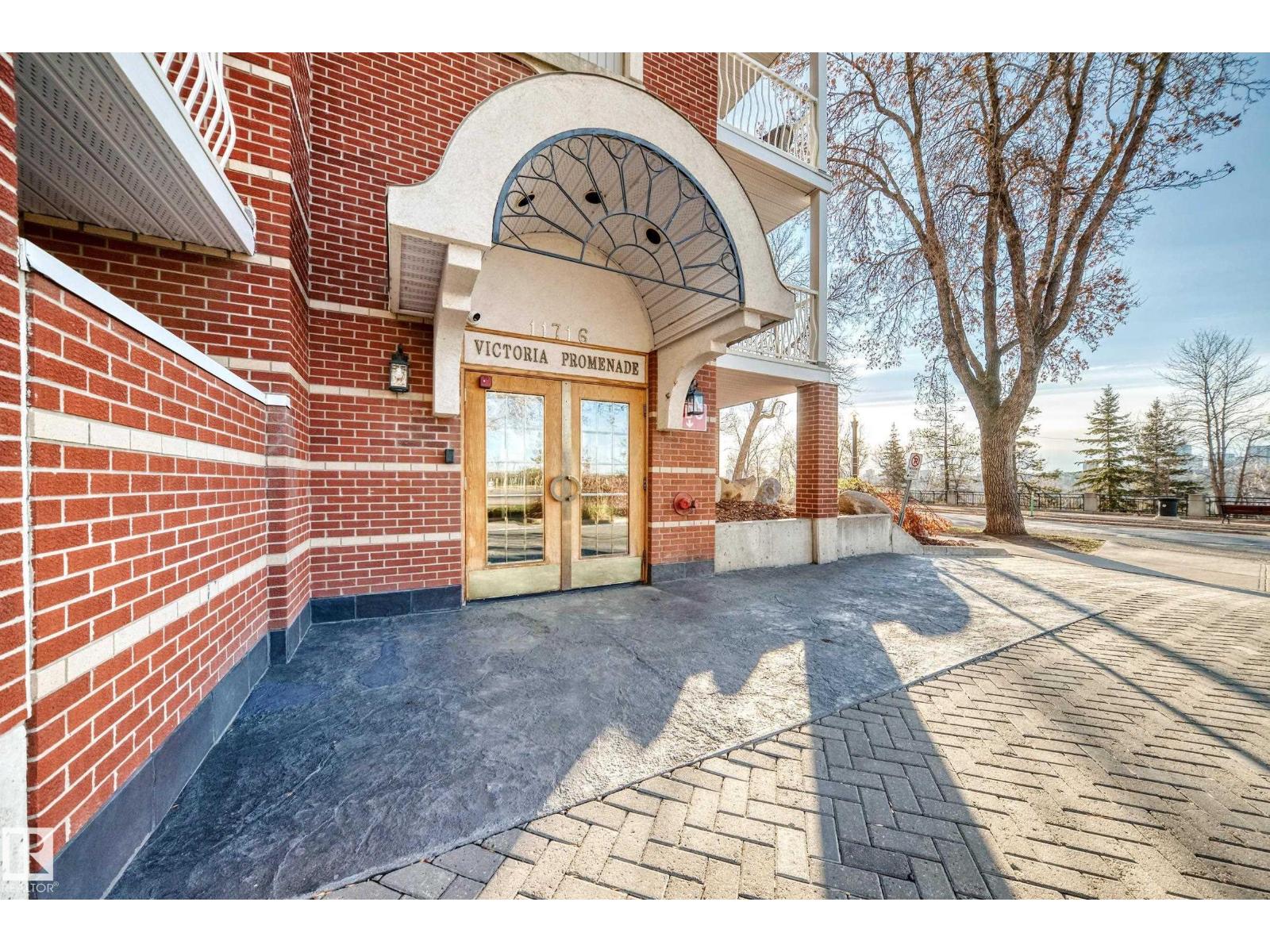 #507 11716 100 AV NW, Edmonton