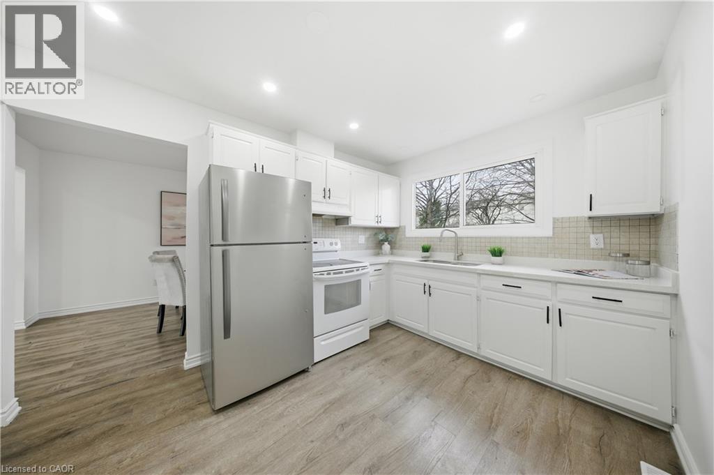 2637 ALTADENA Court, Mississauga, Ontario, L5K1G1 — Photo 14
