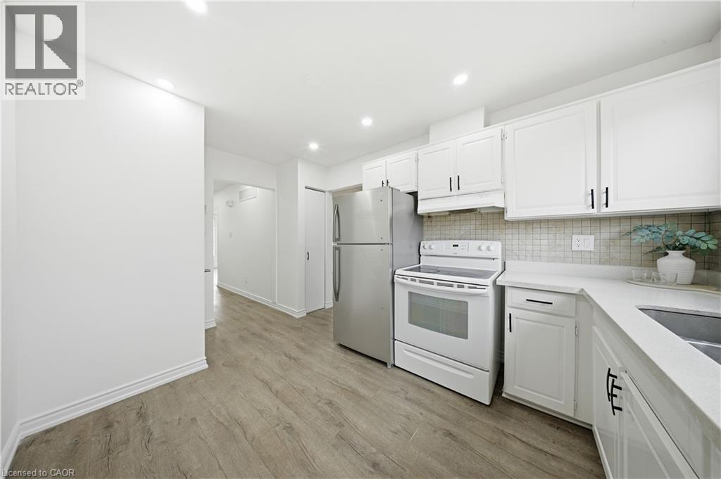 2637 ALTADENA Court, Mississauga, Ontario, L5K1G1 — Photo 15