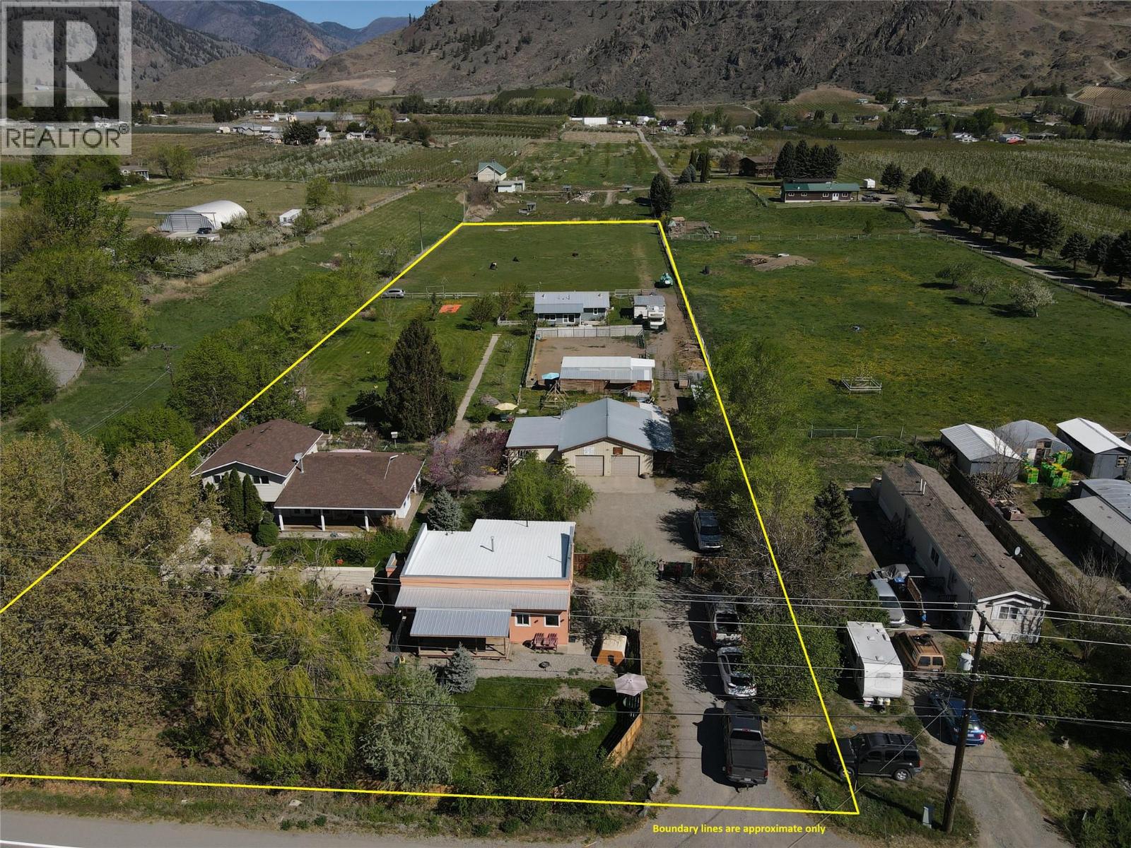 2626 Highway 3, Keremeos