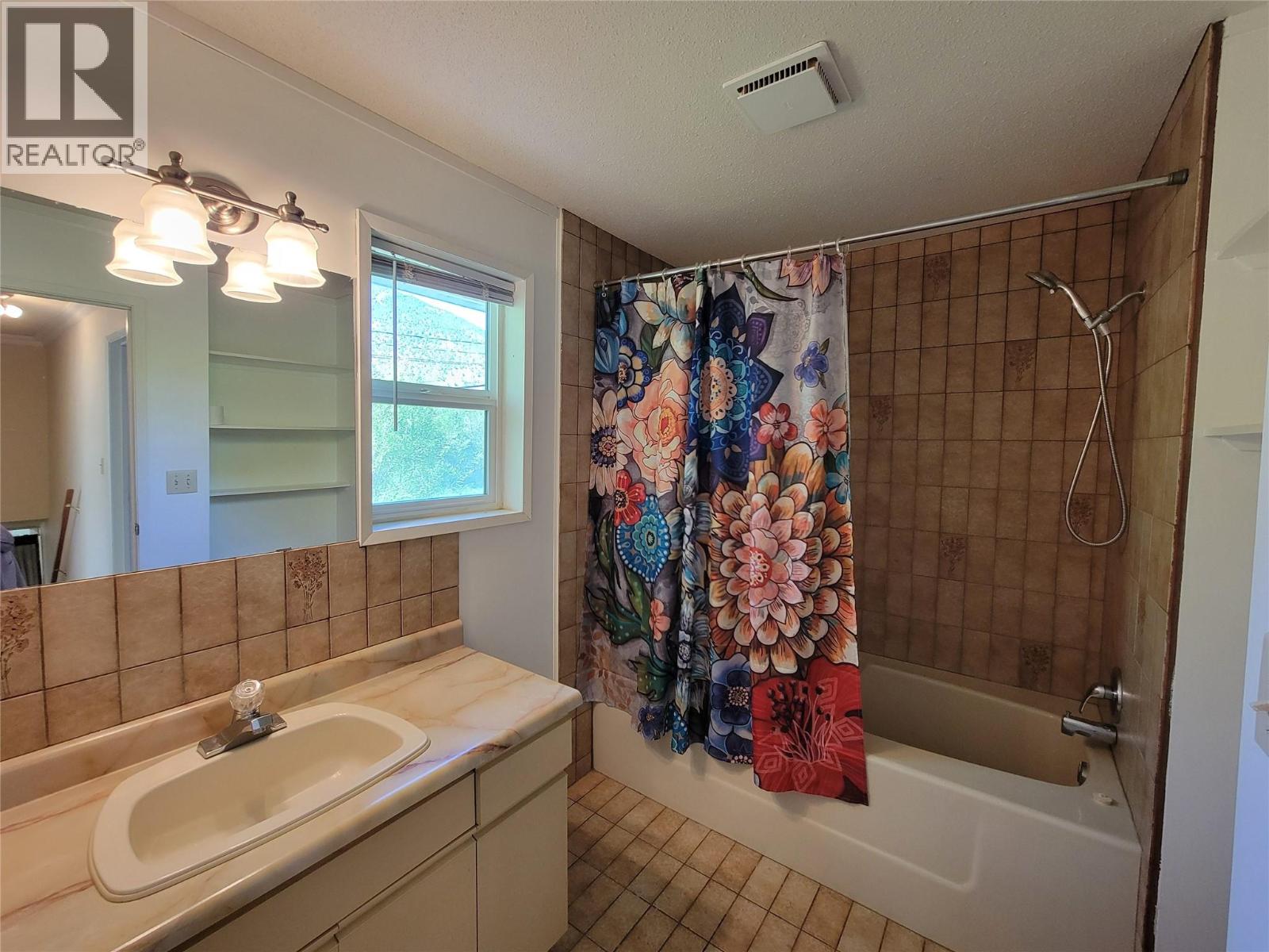  2626 Highway 3 Other, Keremeos